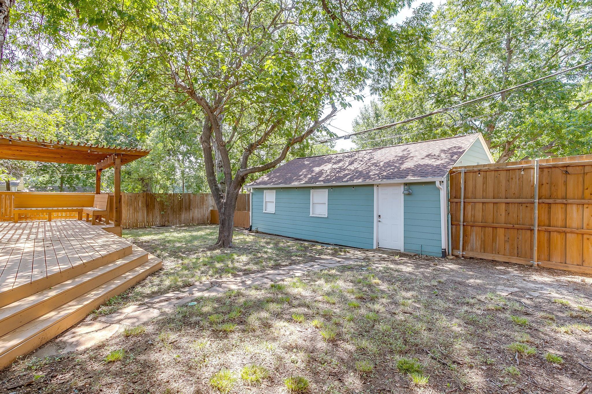 main property photo 32