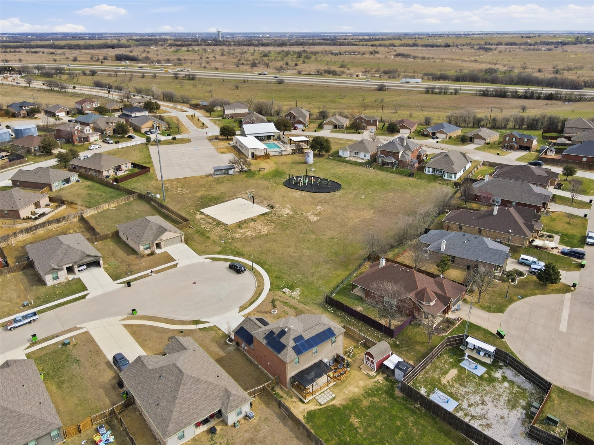 main property photo 32
