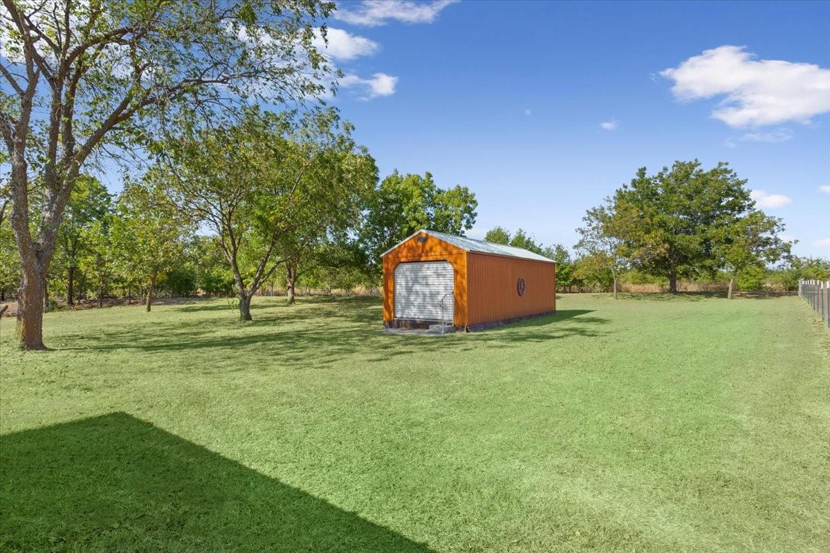 main property photo 23