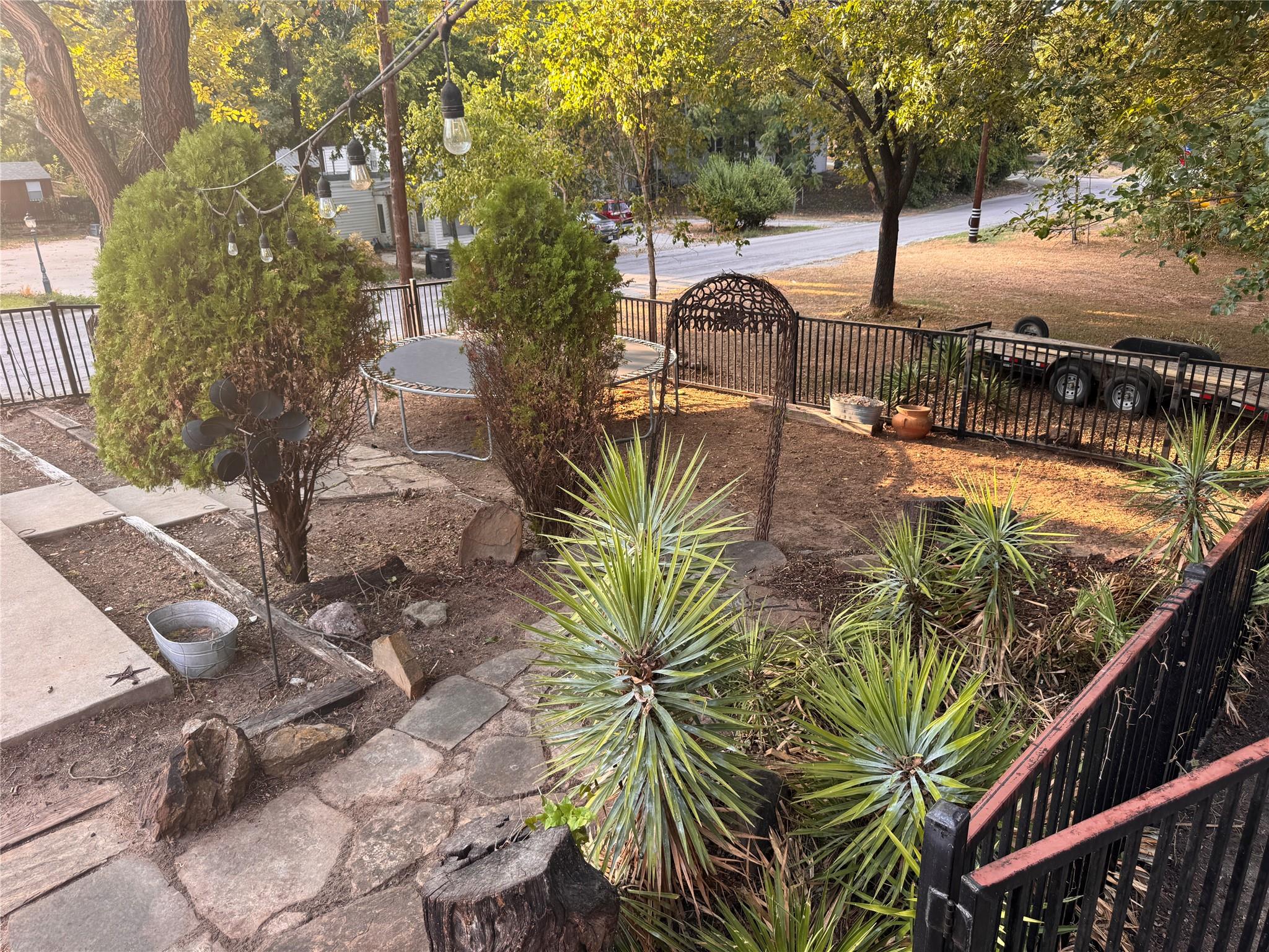 main property photo 23