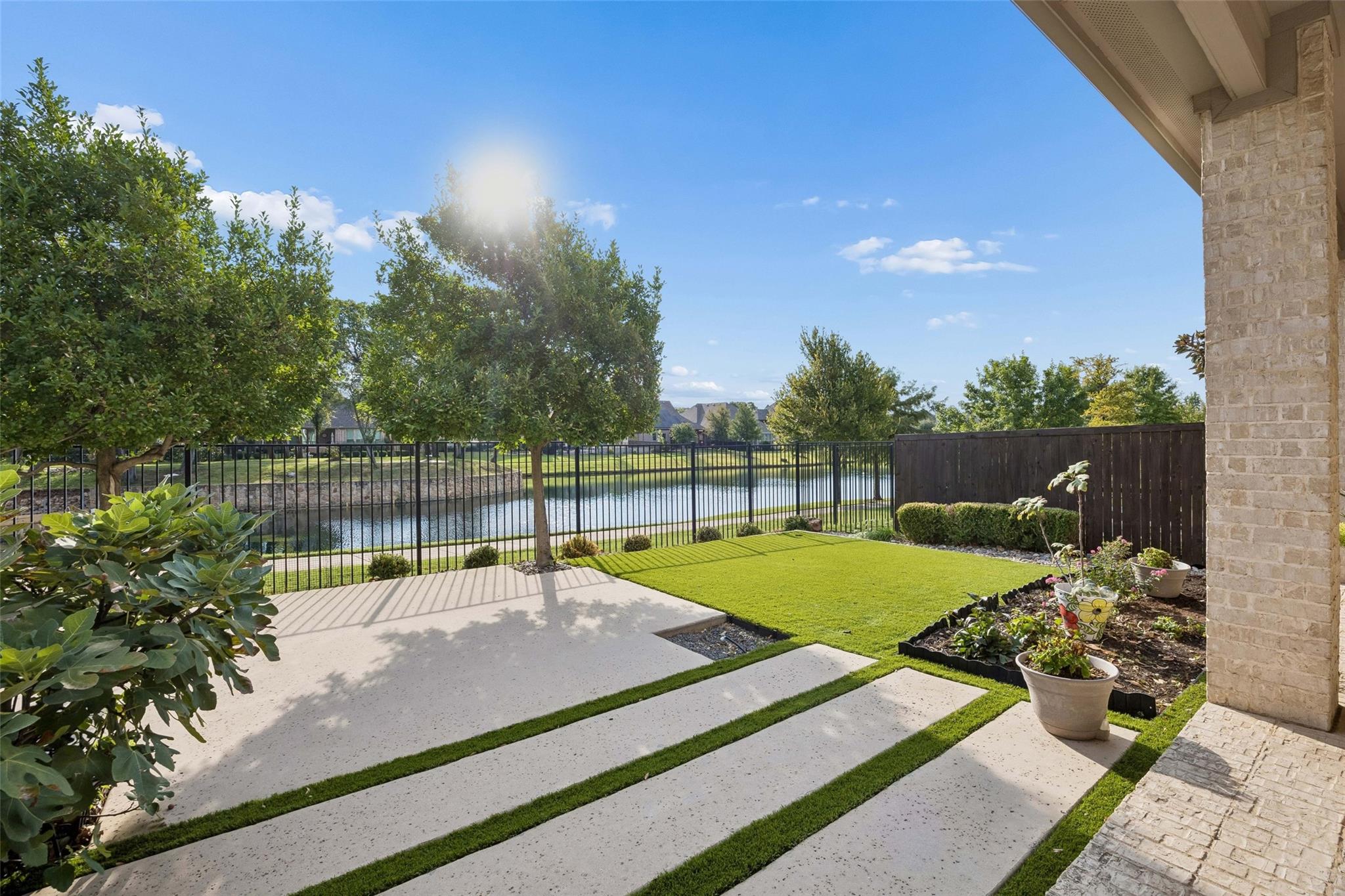 main property photo 29