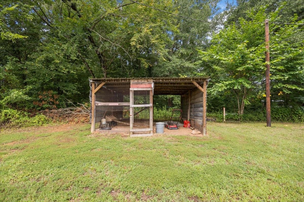 main property photo 29