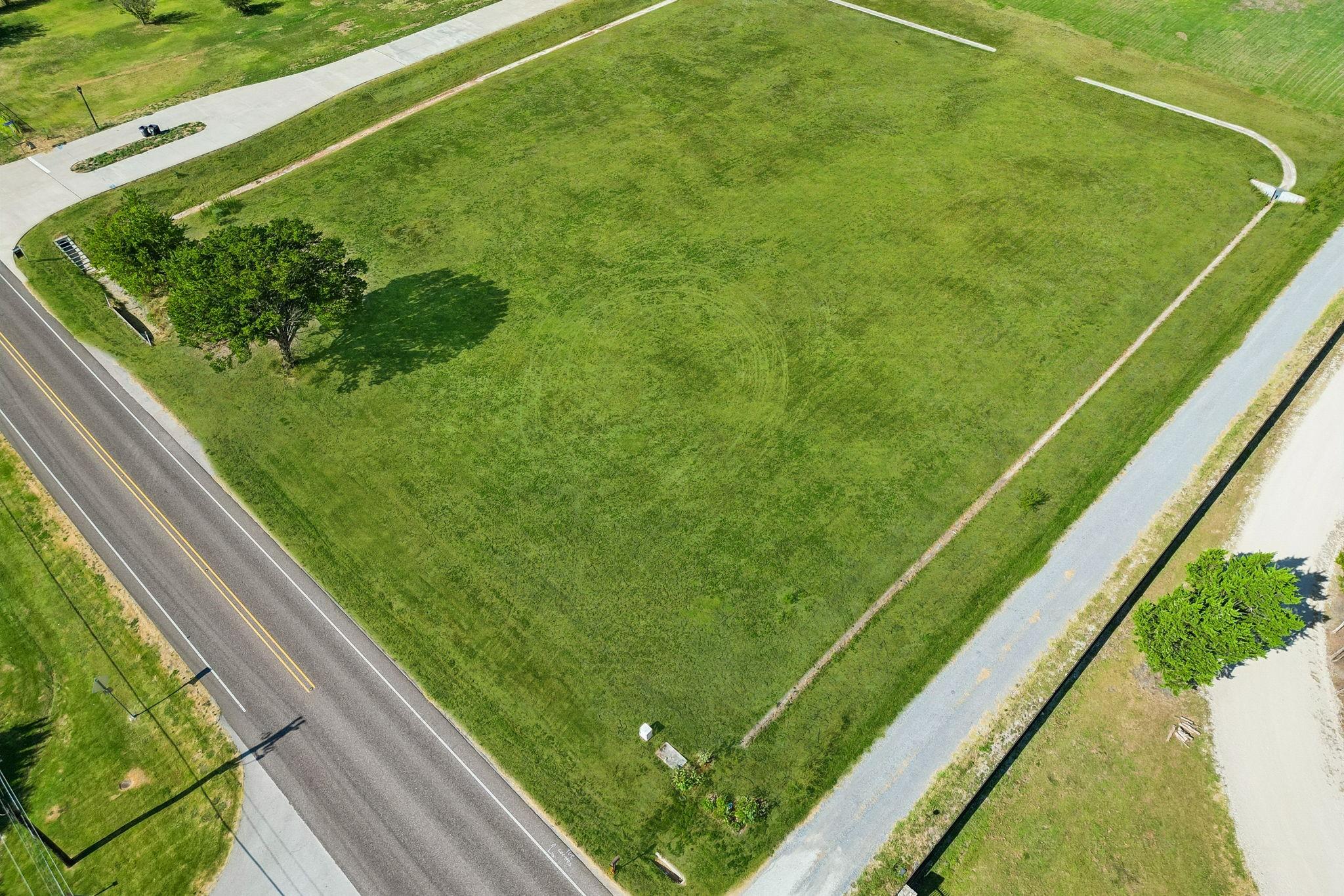 main property photo 8