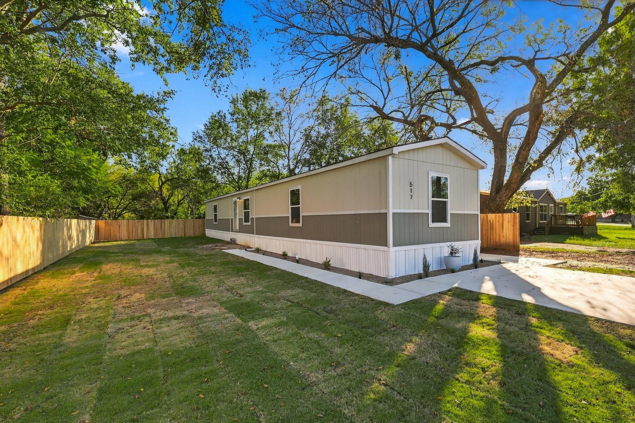 main property photo 24
