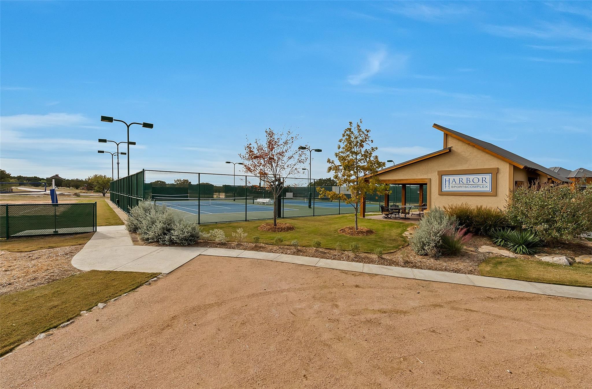 main property photo 33