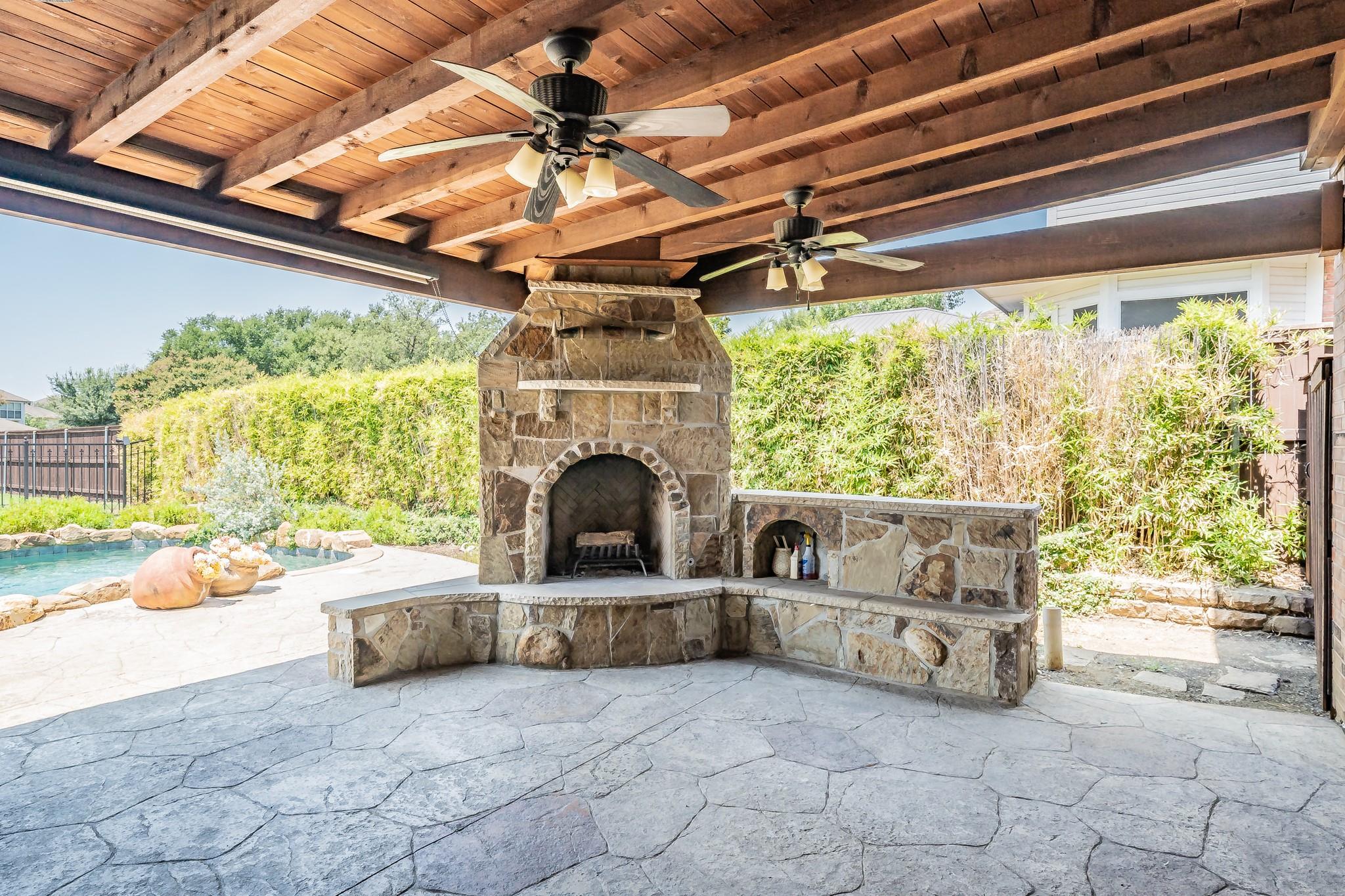 main property photo 31