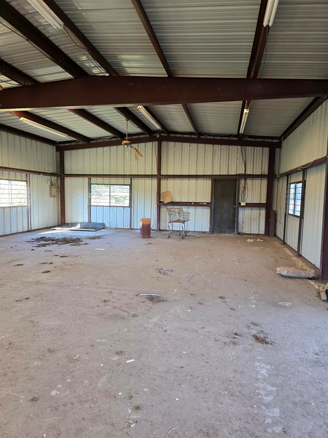 main property photo 19