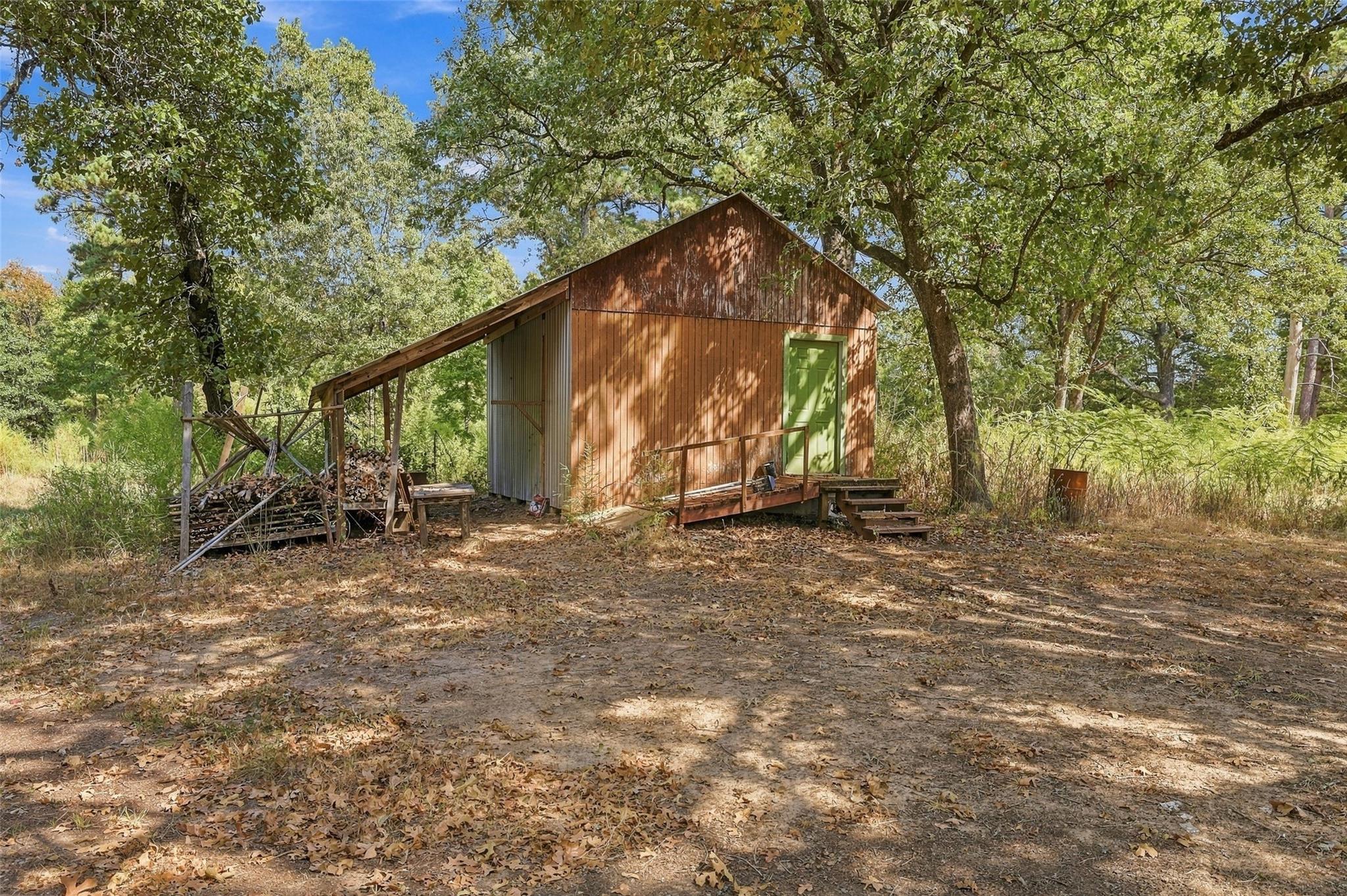 main property photo 34