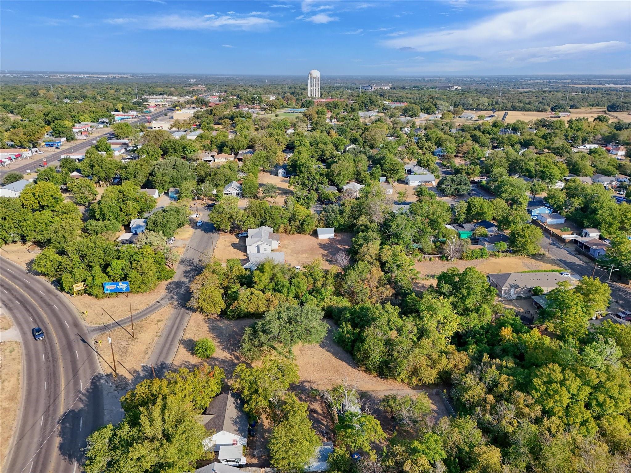 main property photo 12