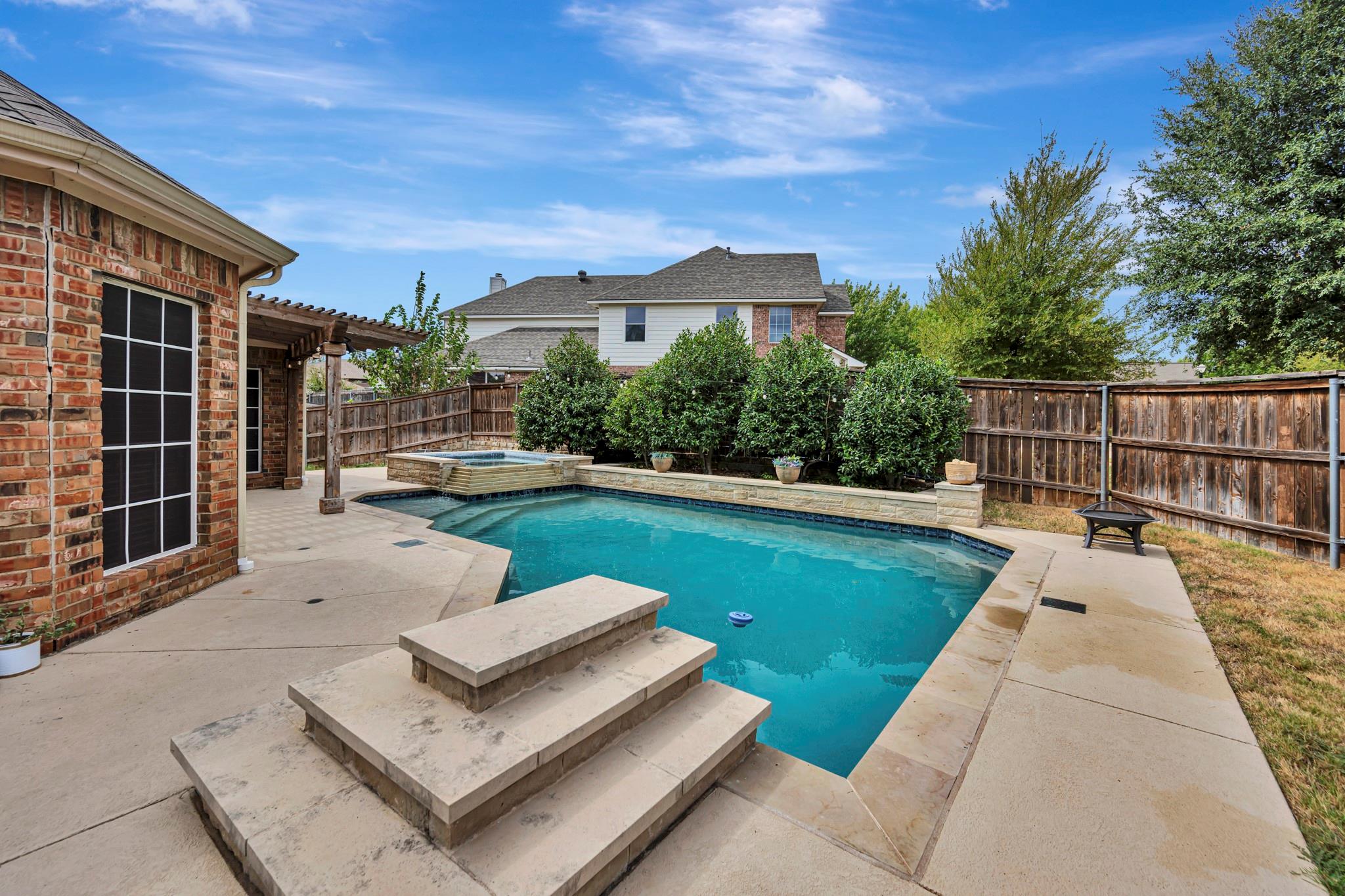 main property photo 33