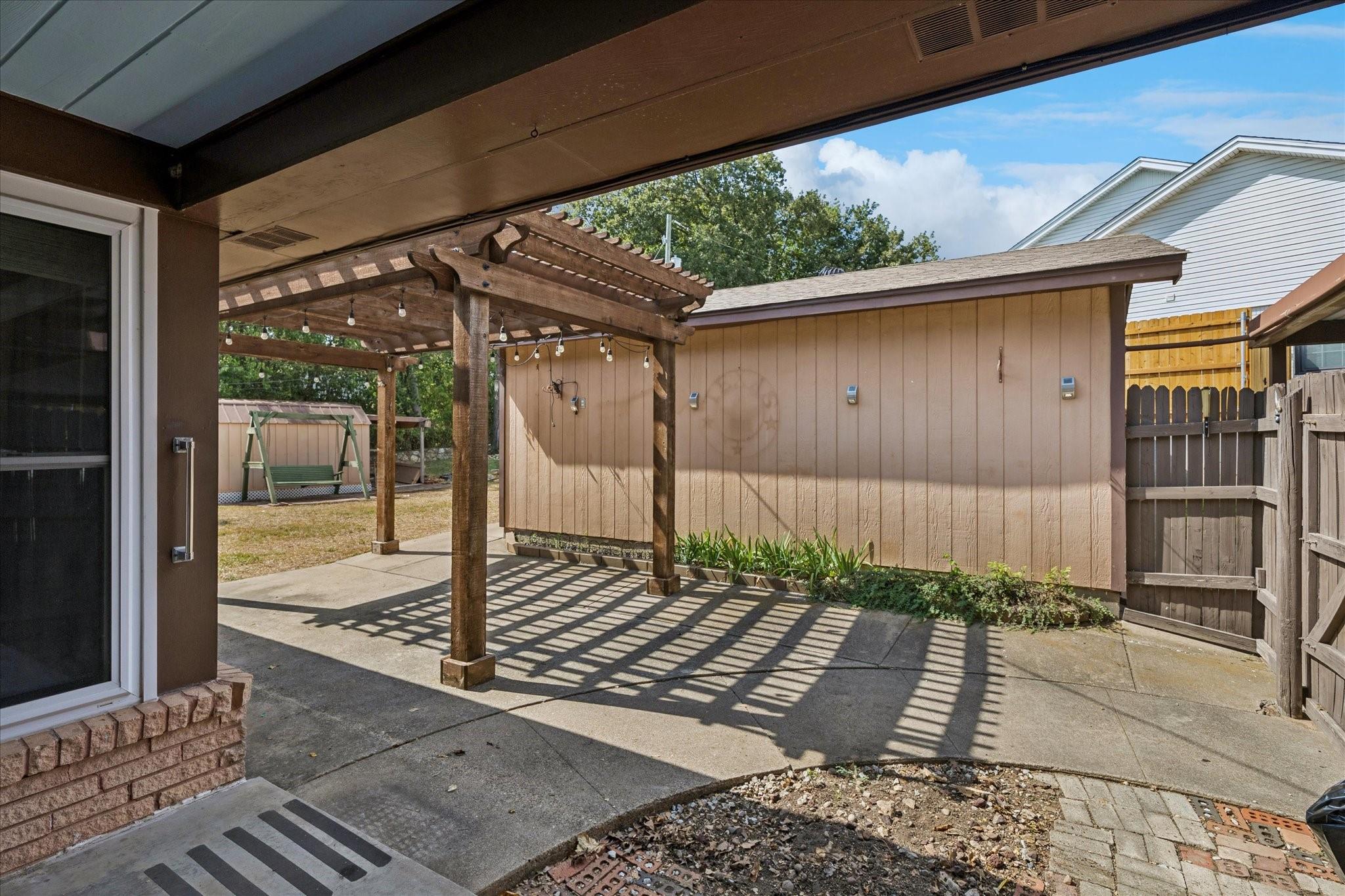main property photo 19