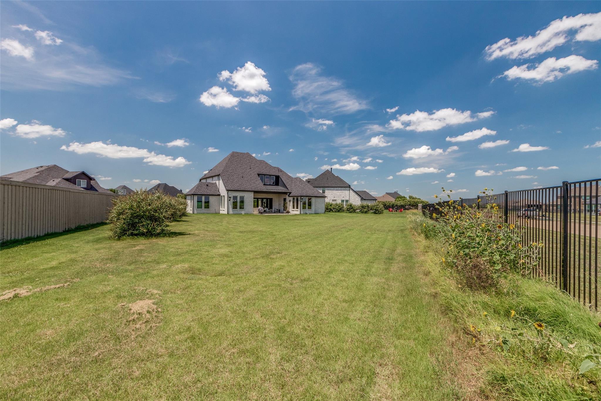 main property photo 34