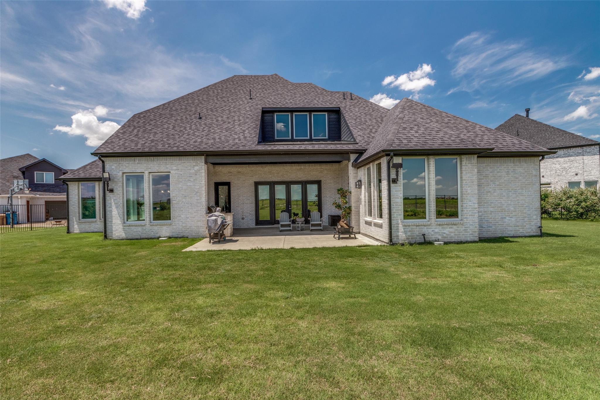 main property photo 35