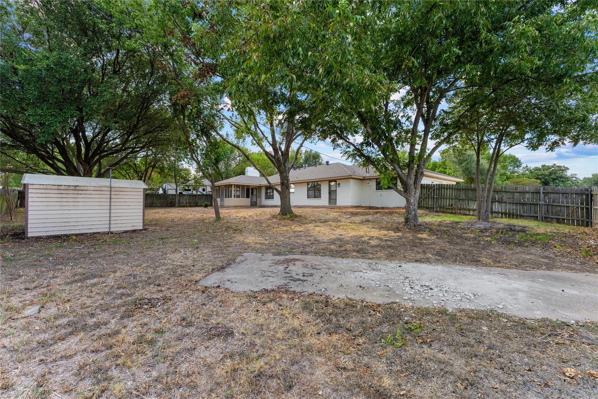 main property photo 22