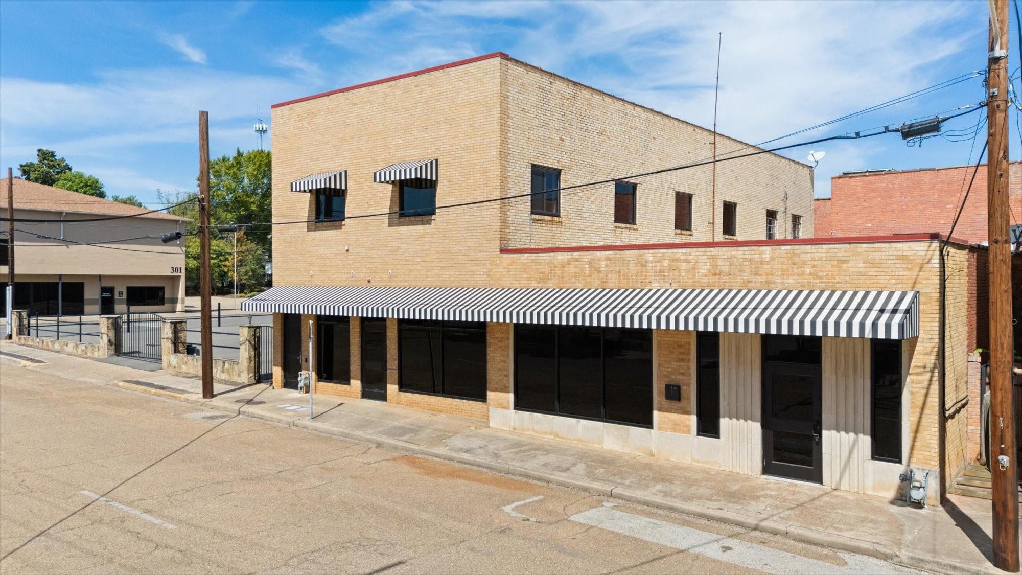 main property photo 34
