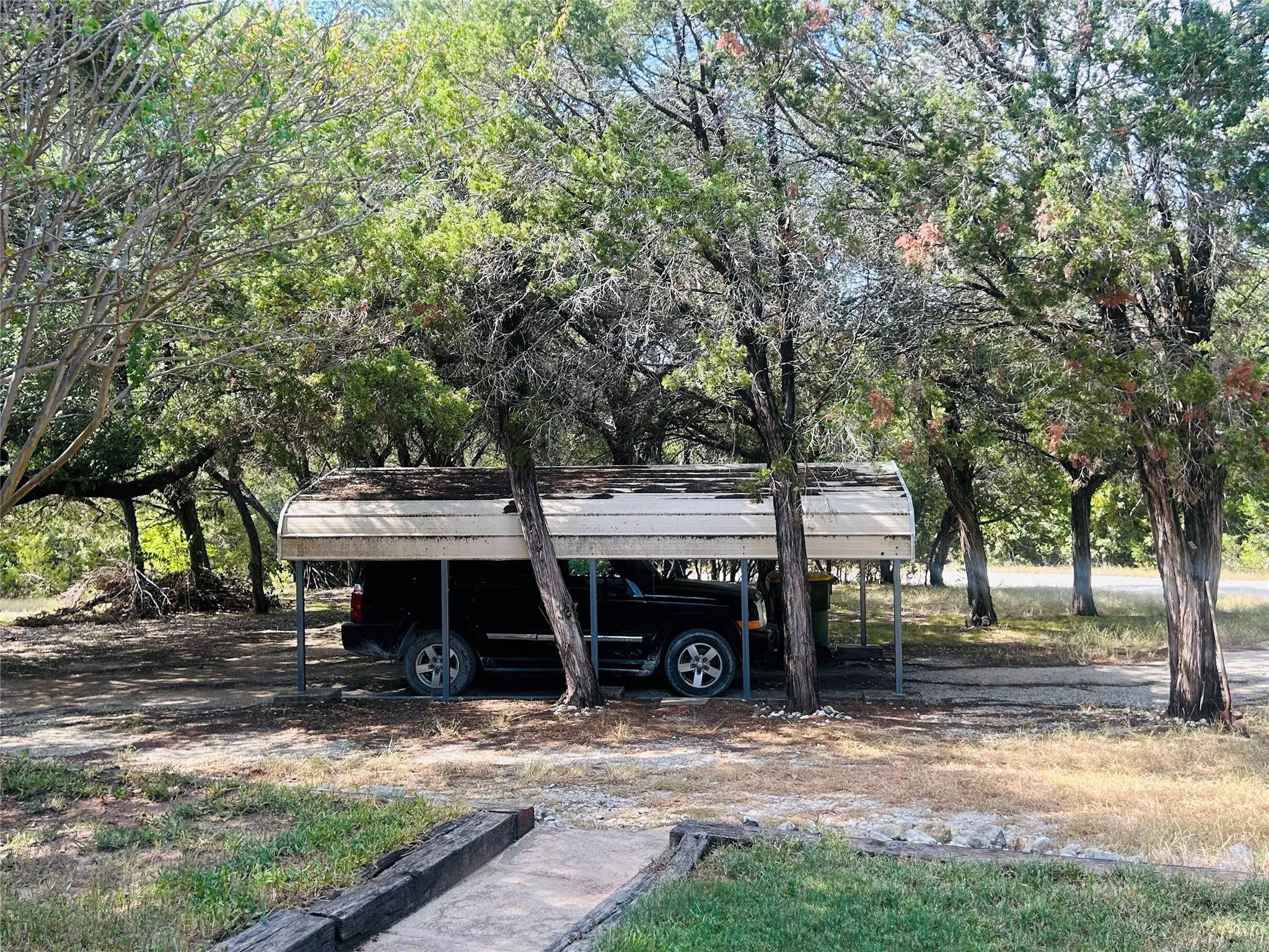 main property photo 13