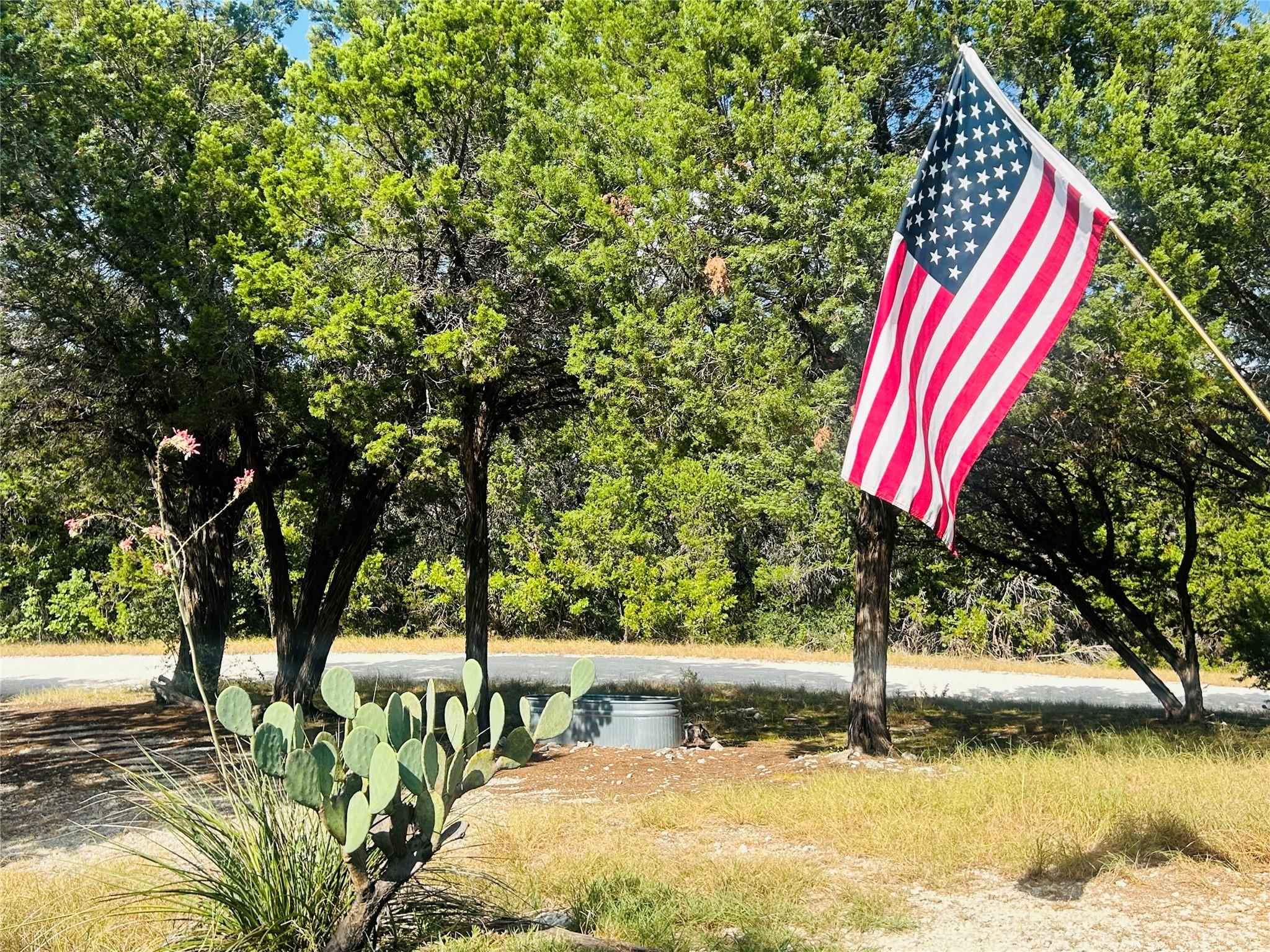 main property photo 14