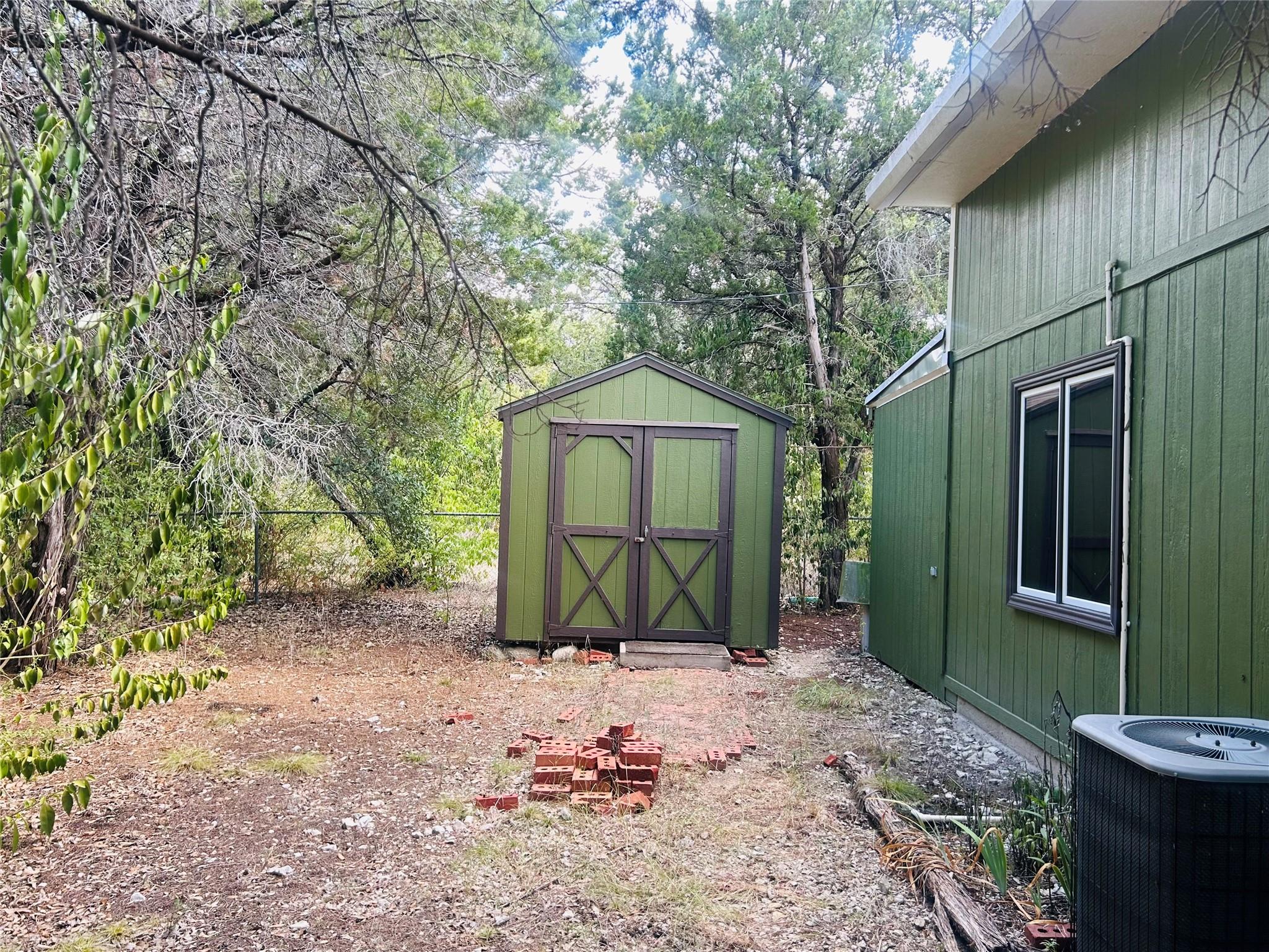 main property photo 22