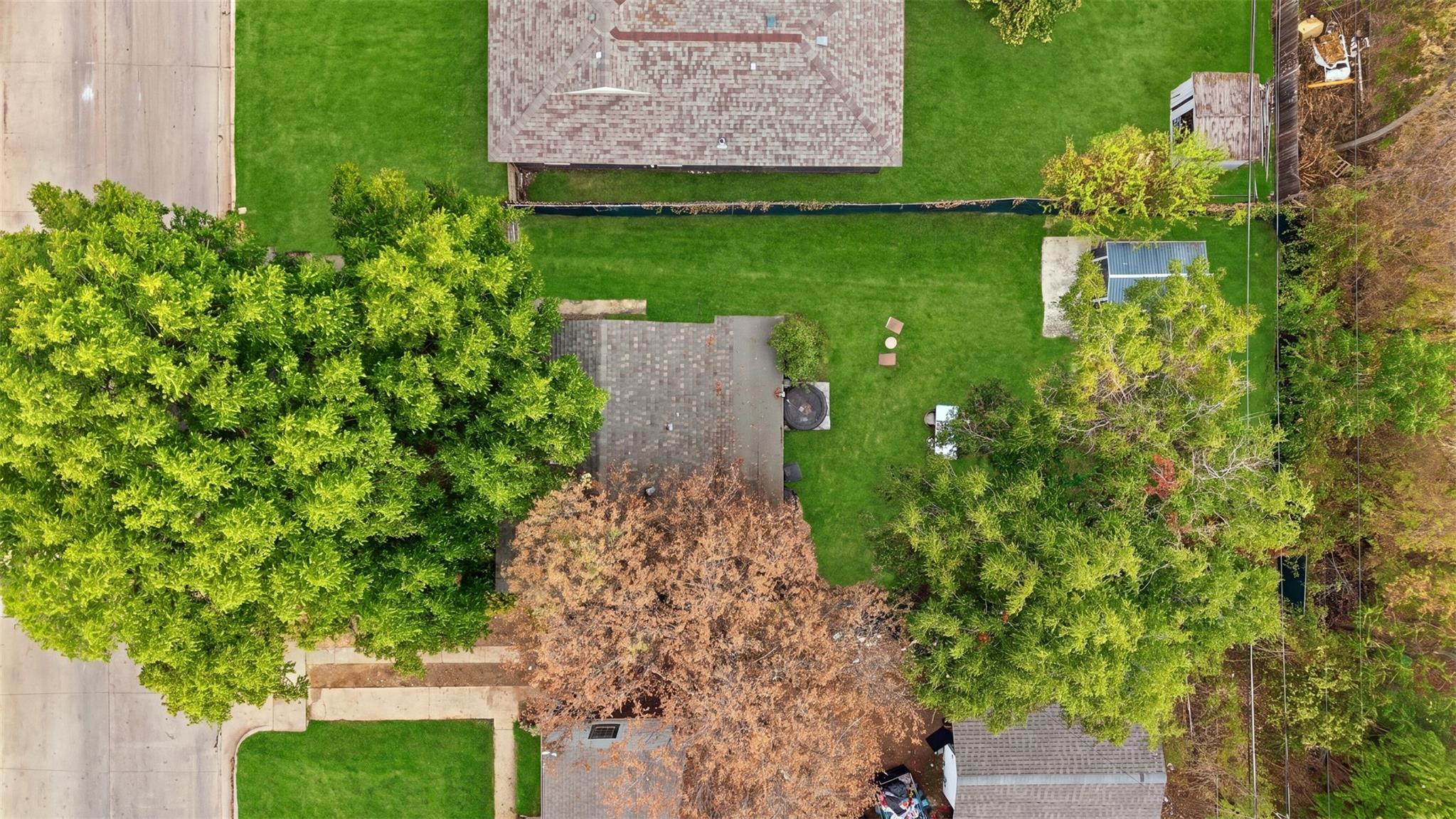 main property photo 19