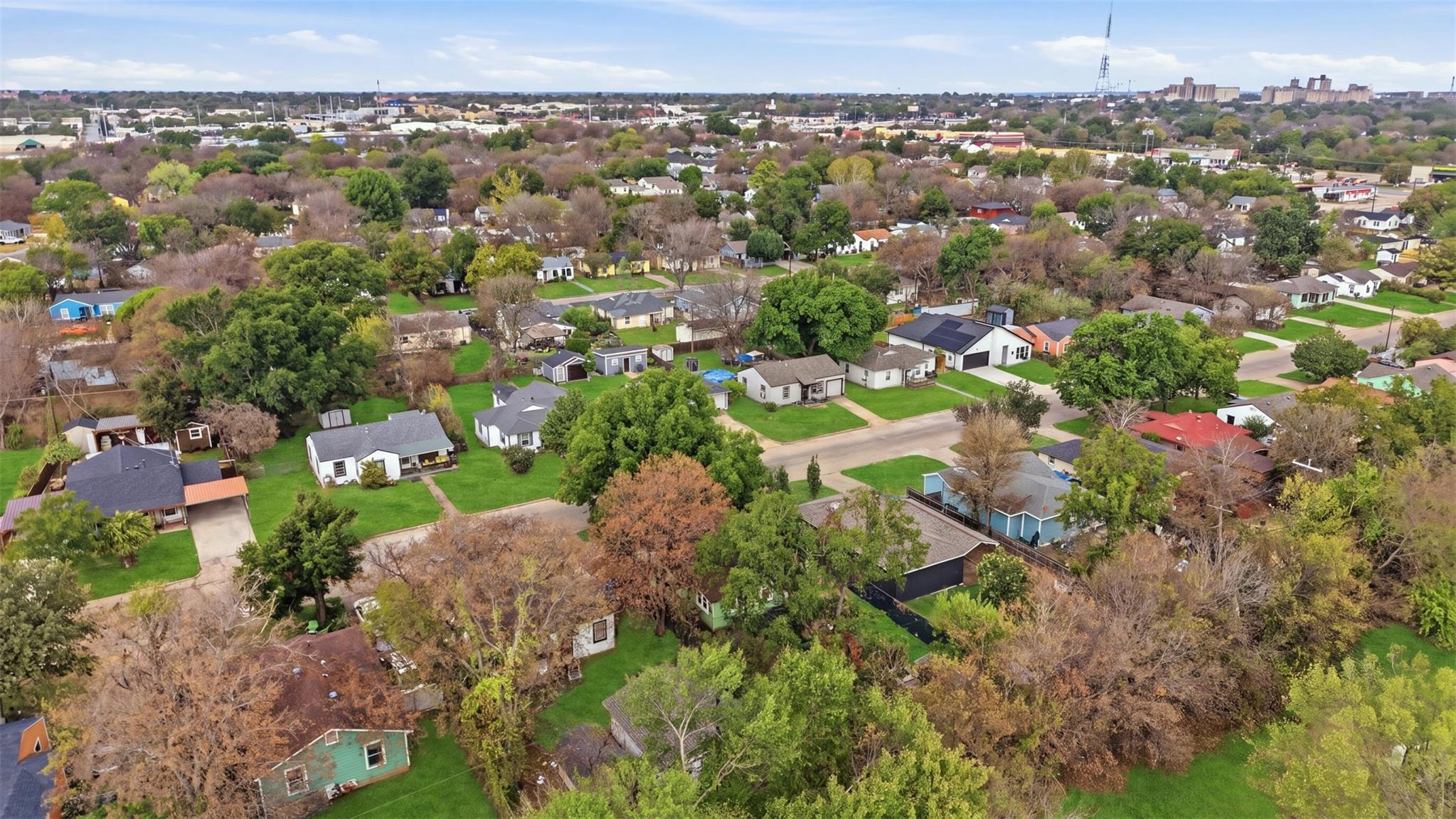 main property photo 20