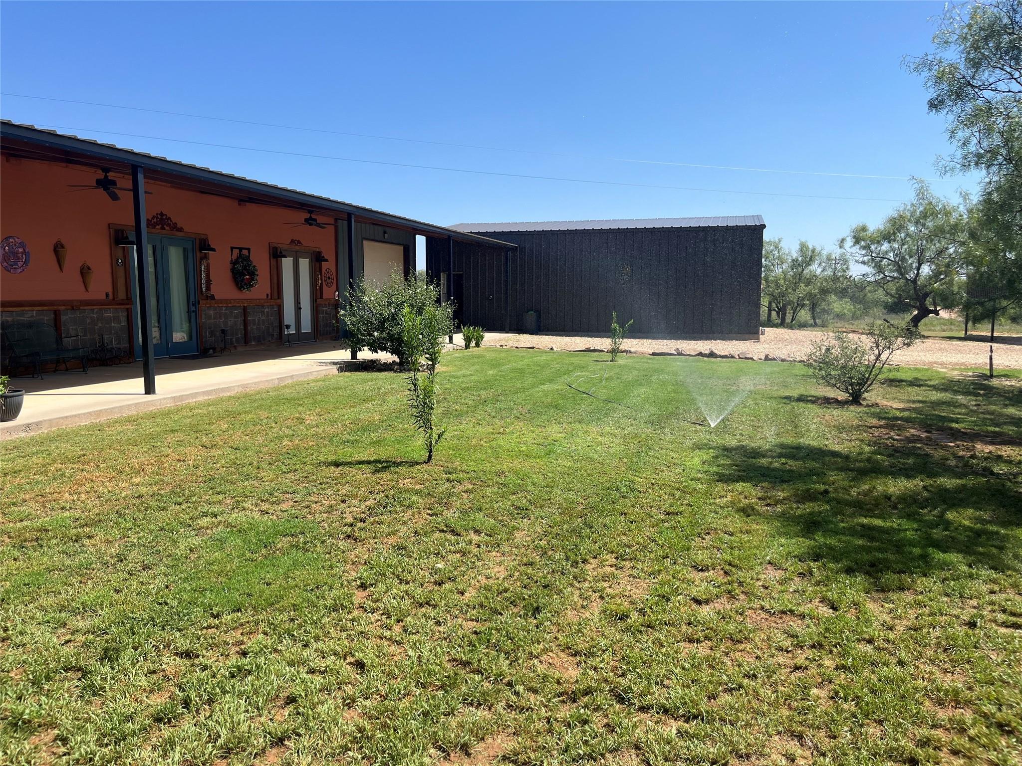 main property photo 5