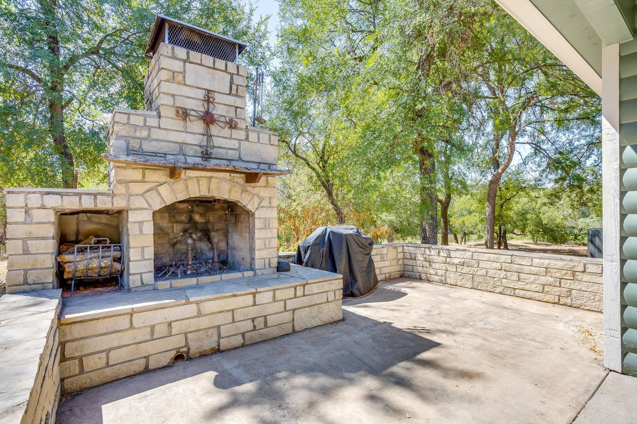 main property photo 11
