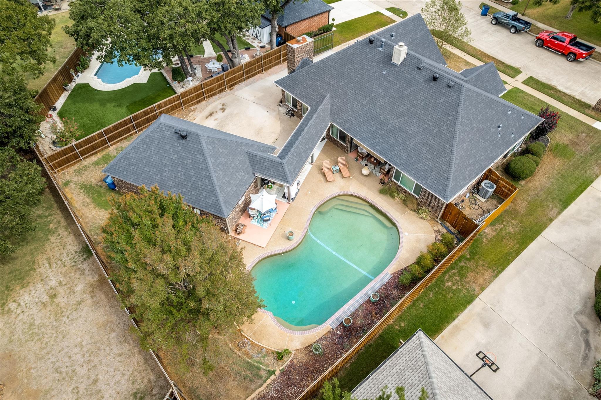 main property photo 27