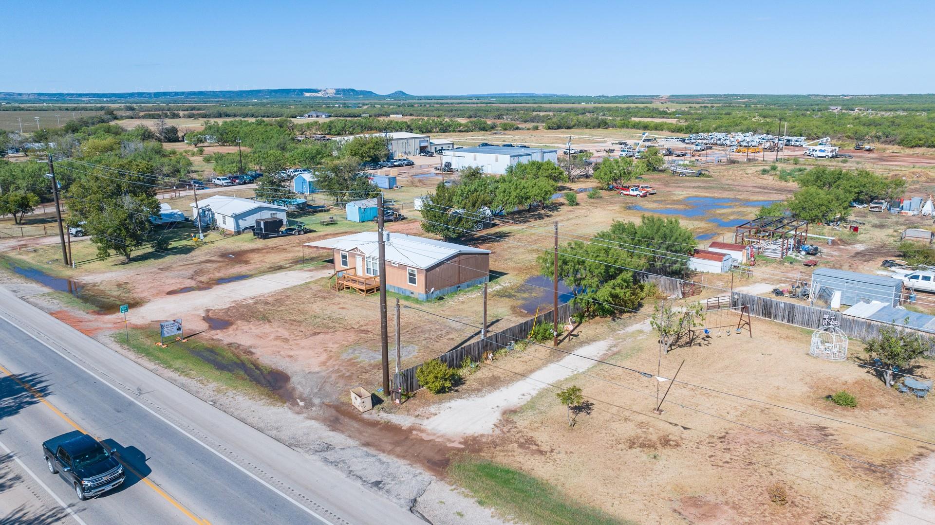 main property photo 28