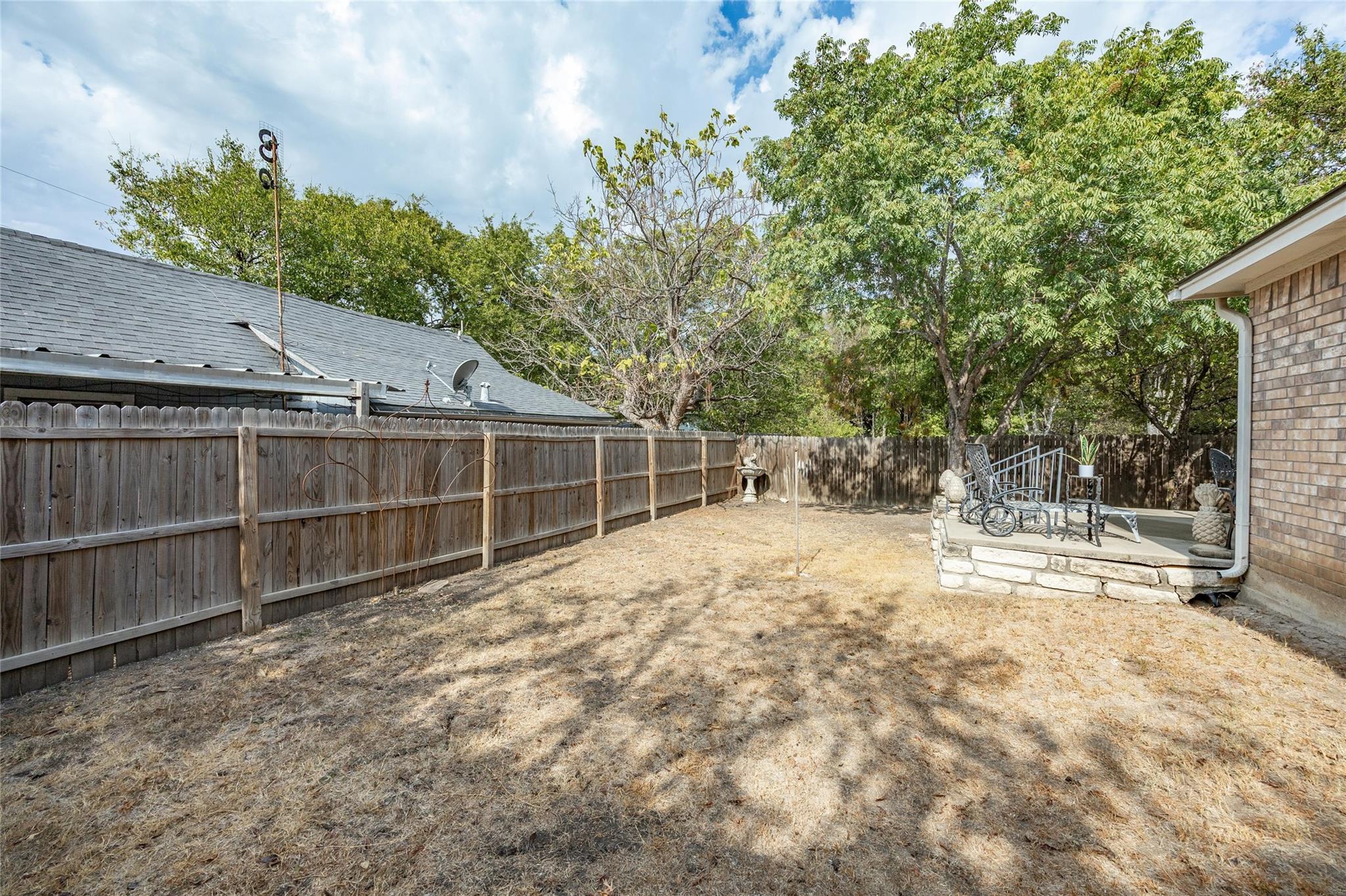 main property photo 19