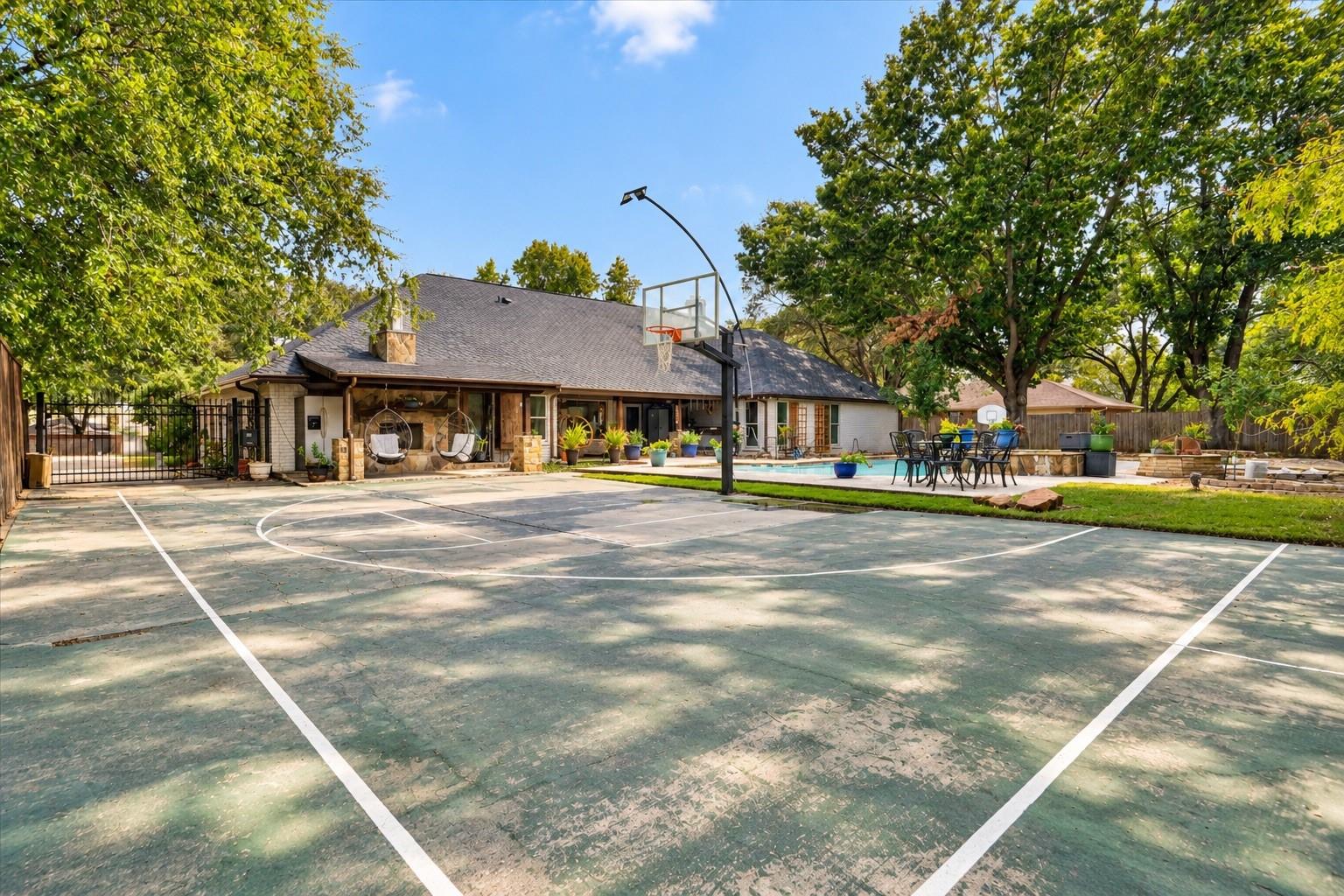main property photo 34