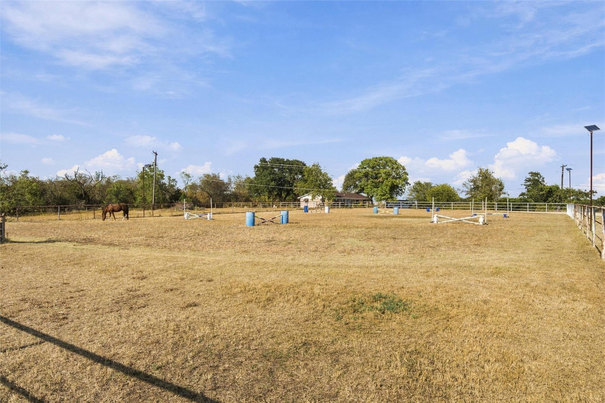 main property photo 32