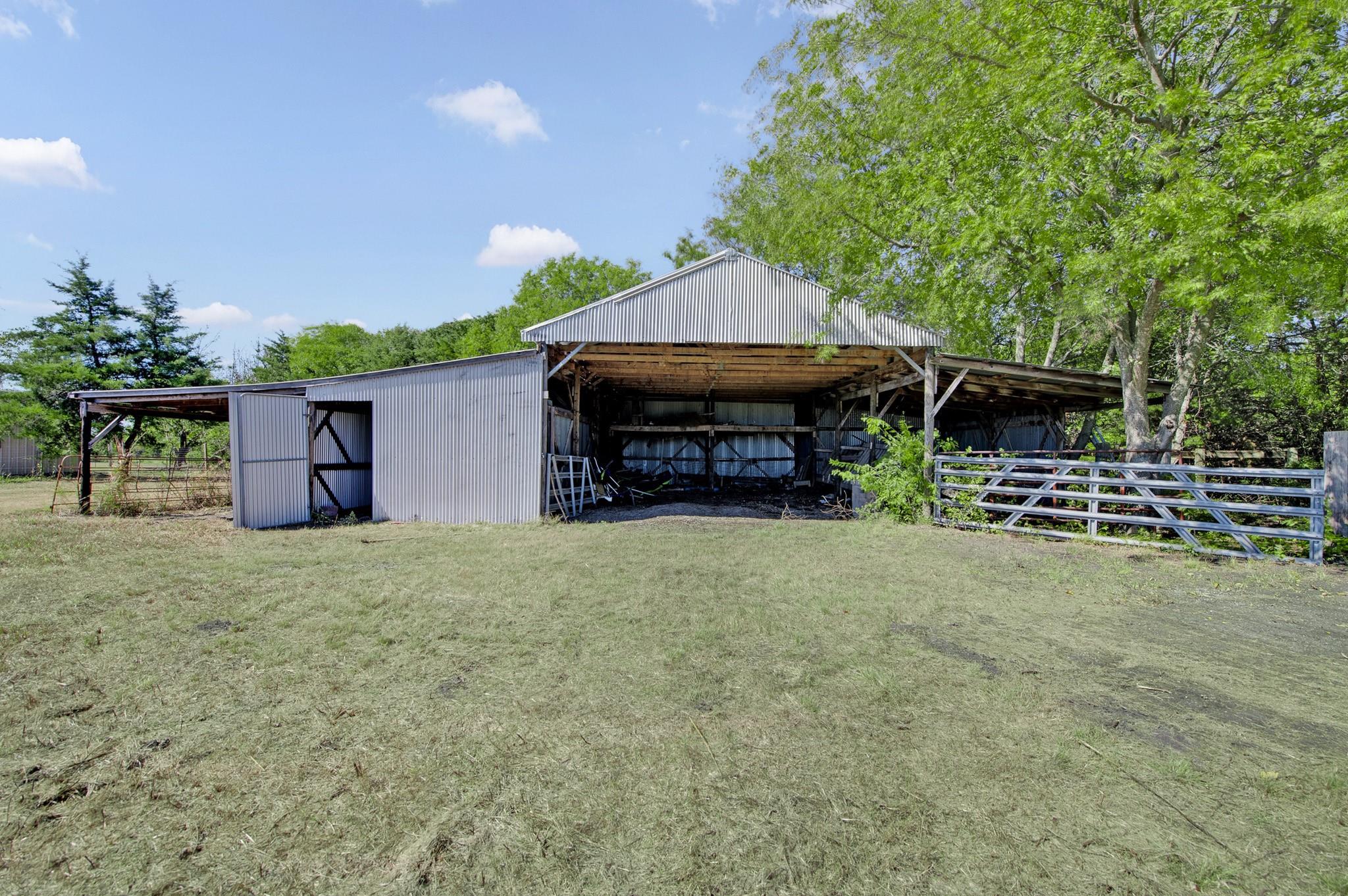 main property photo 32