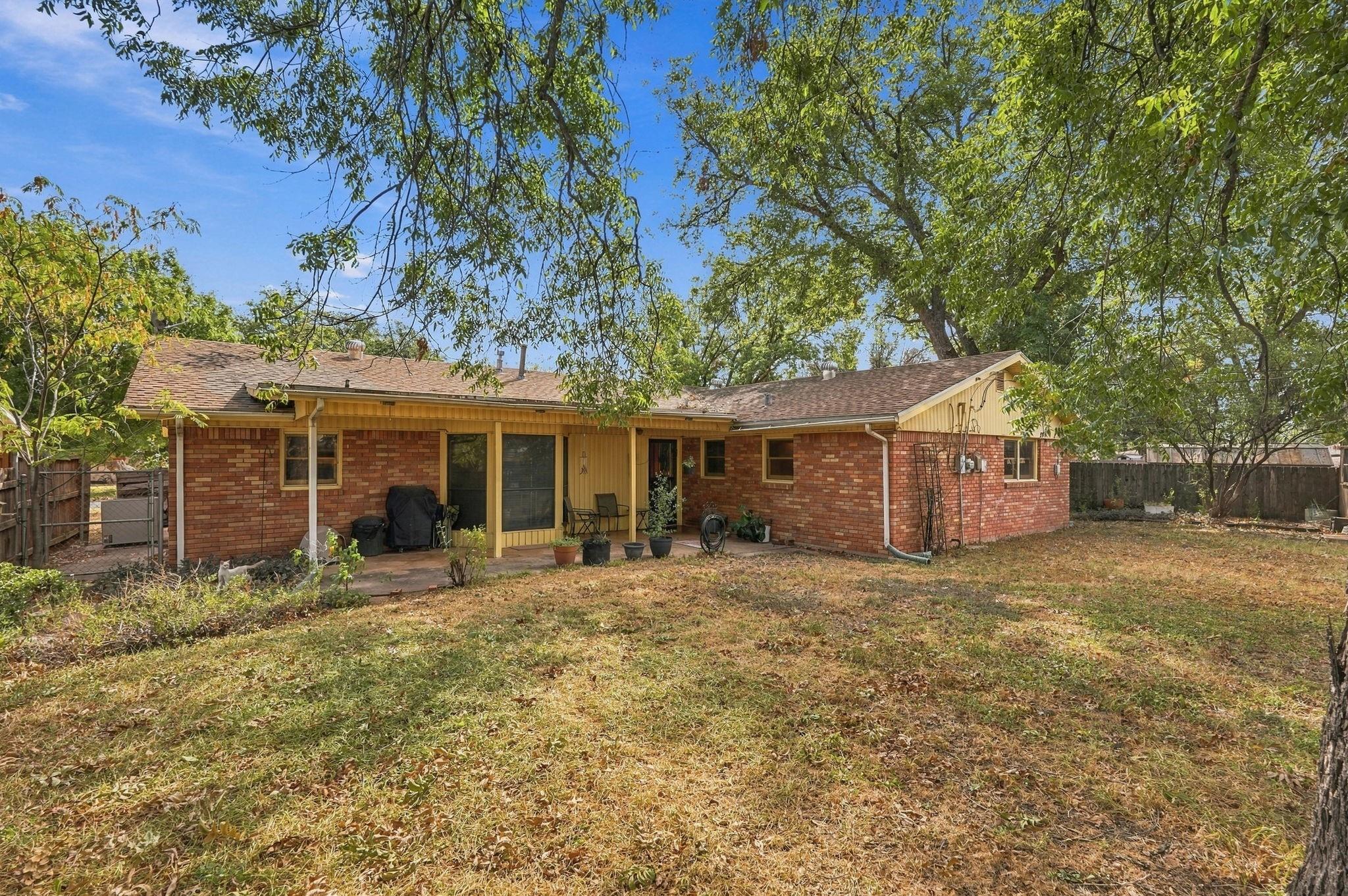 main property photo 21