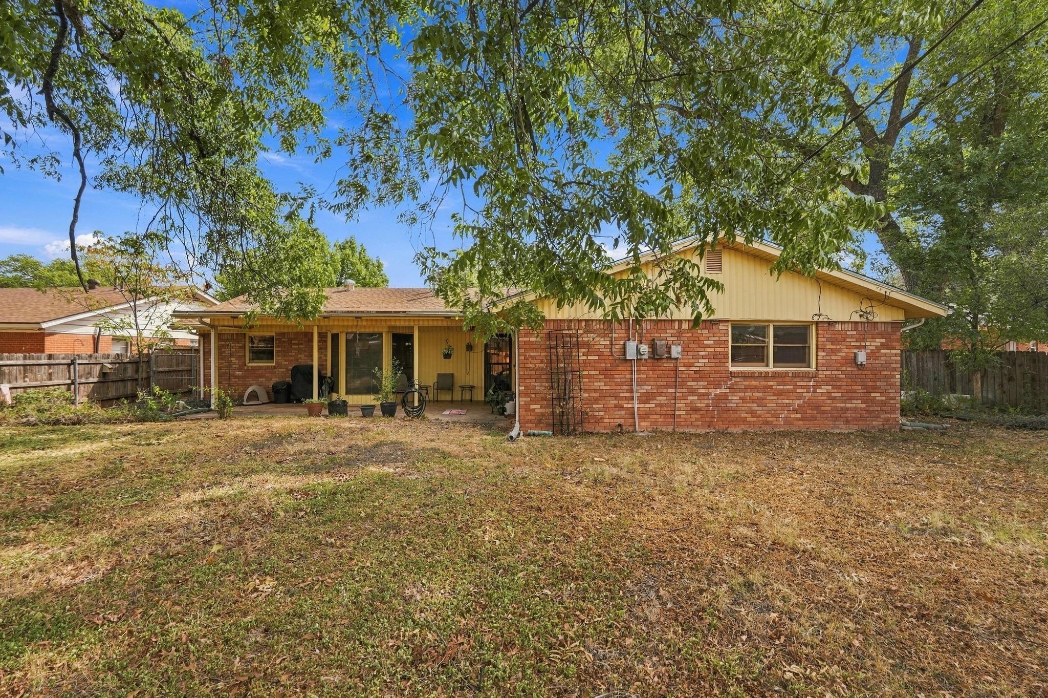 main property photo 23