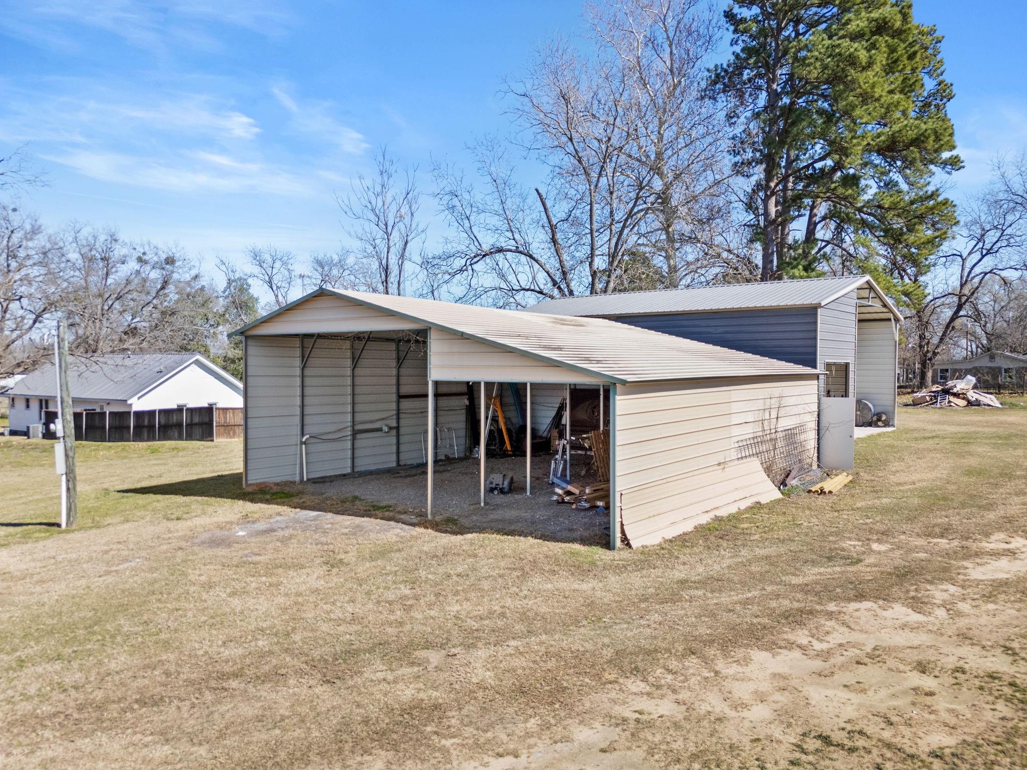 main property photo 7