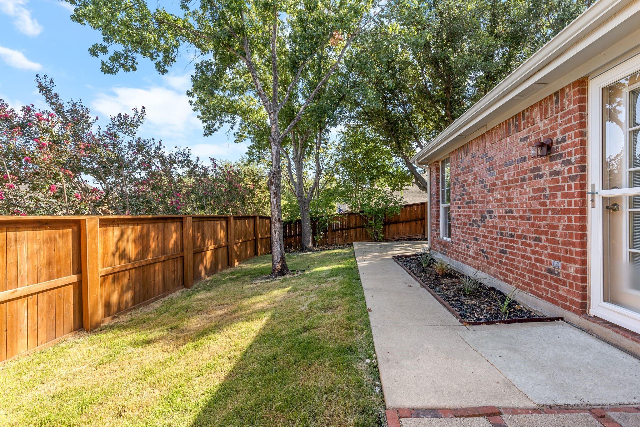 main property photo 31