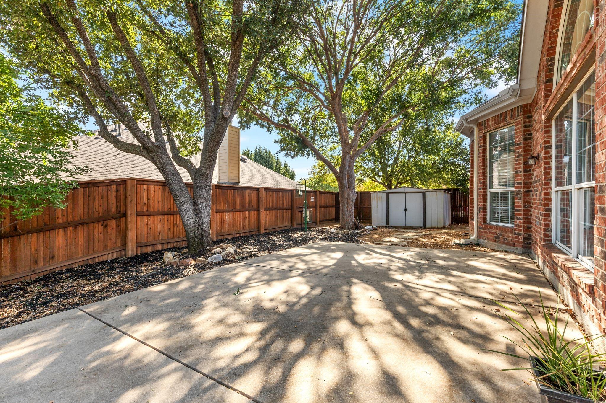 main property photo 32