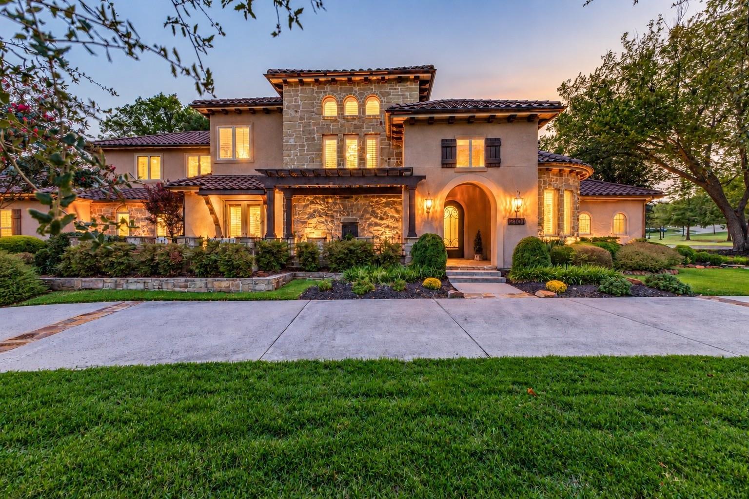 main property photo 33