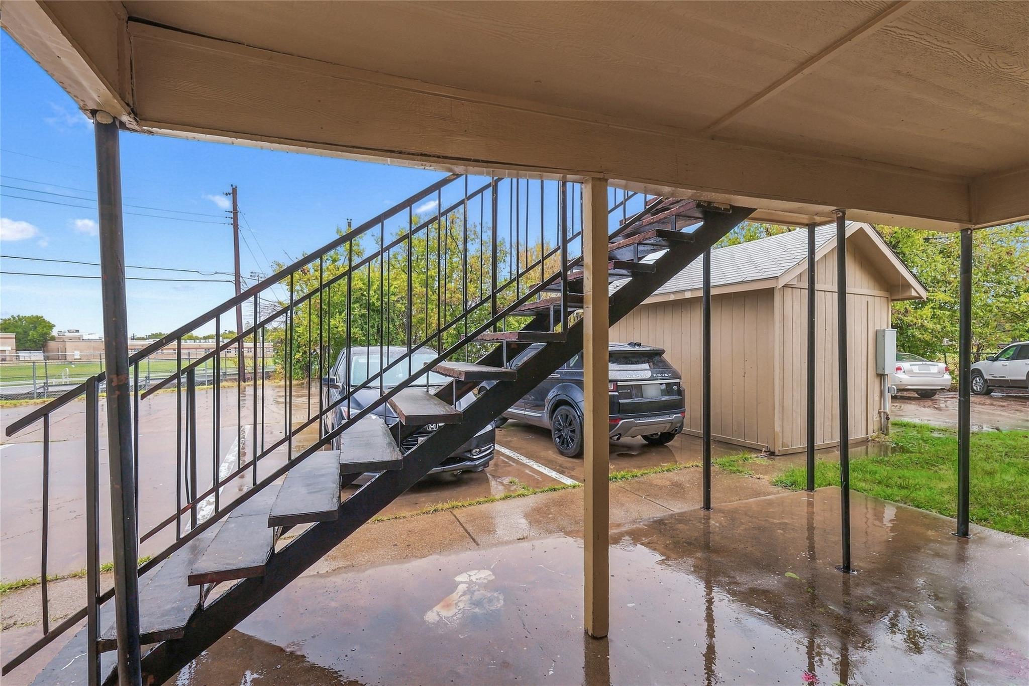 main property photo 22