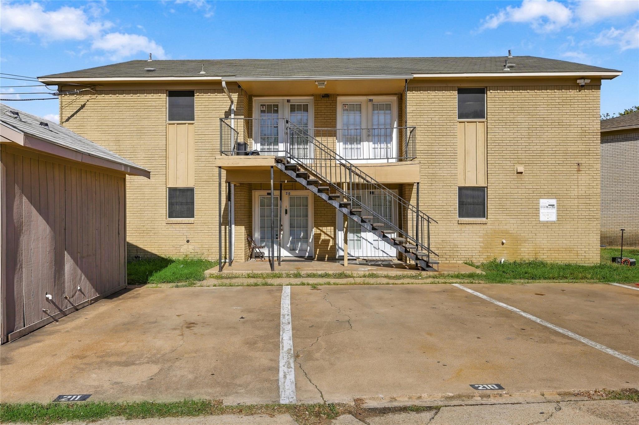 main property photo 26