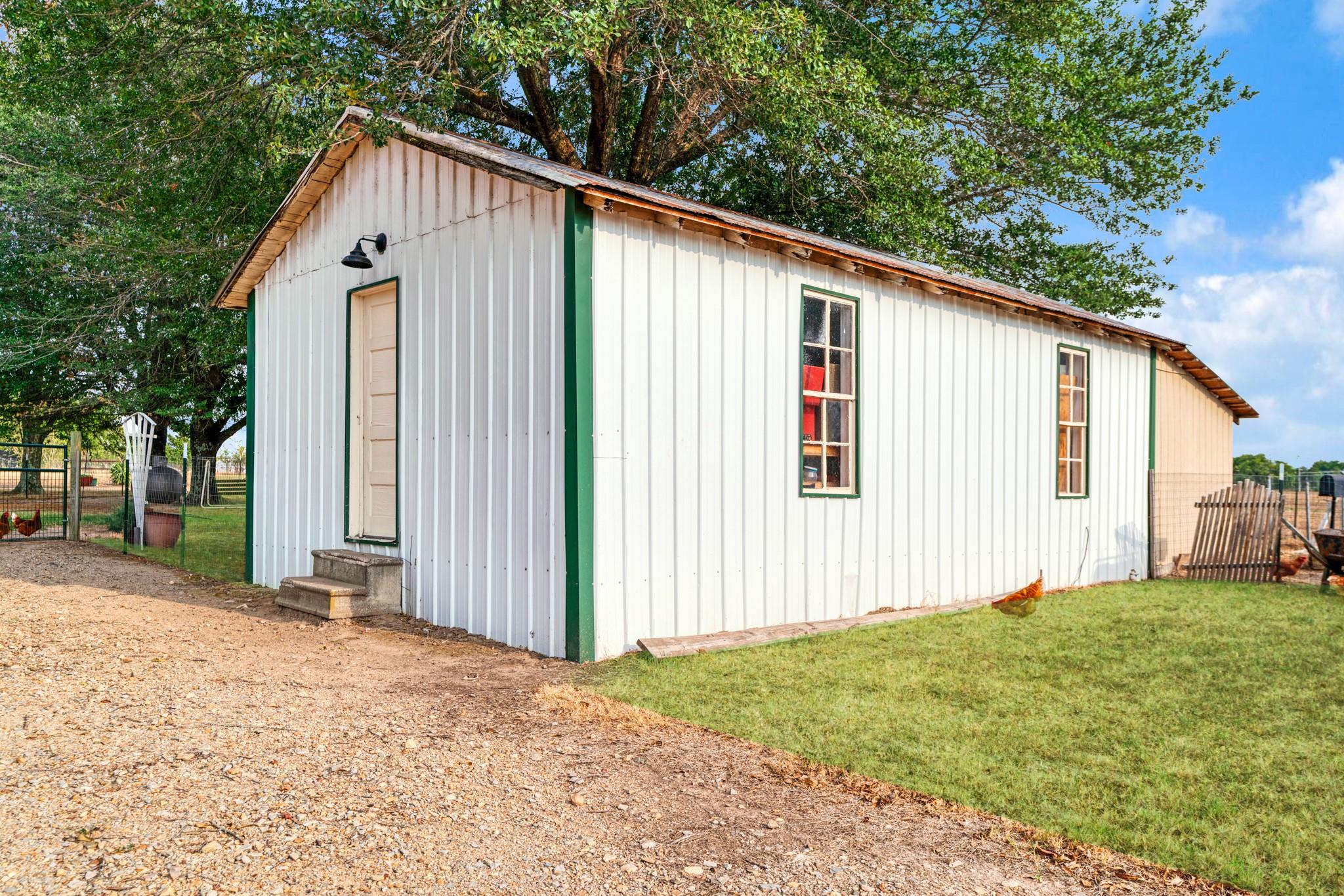 main property photo 21