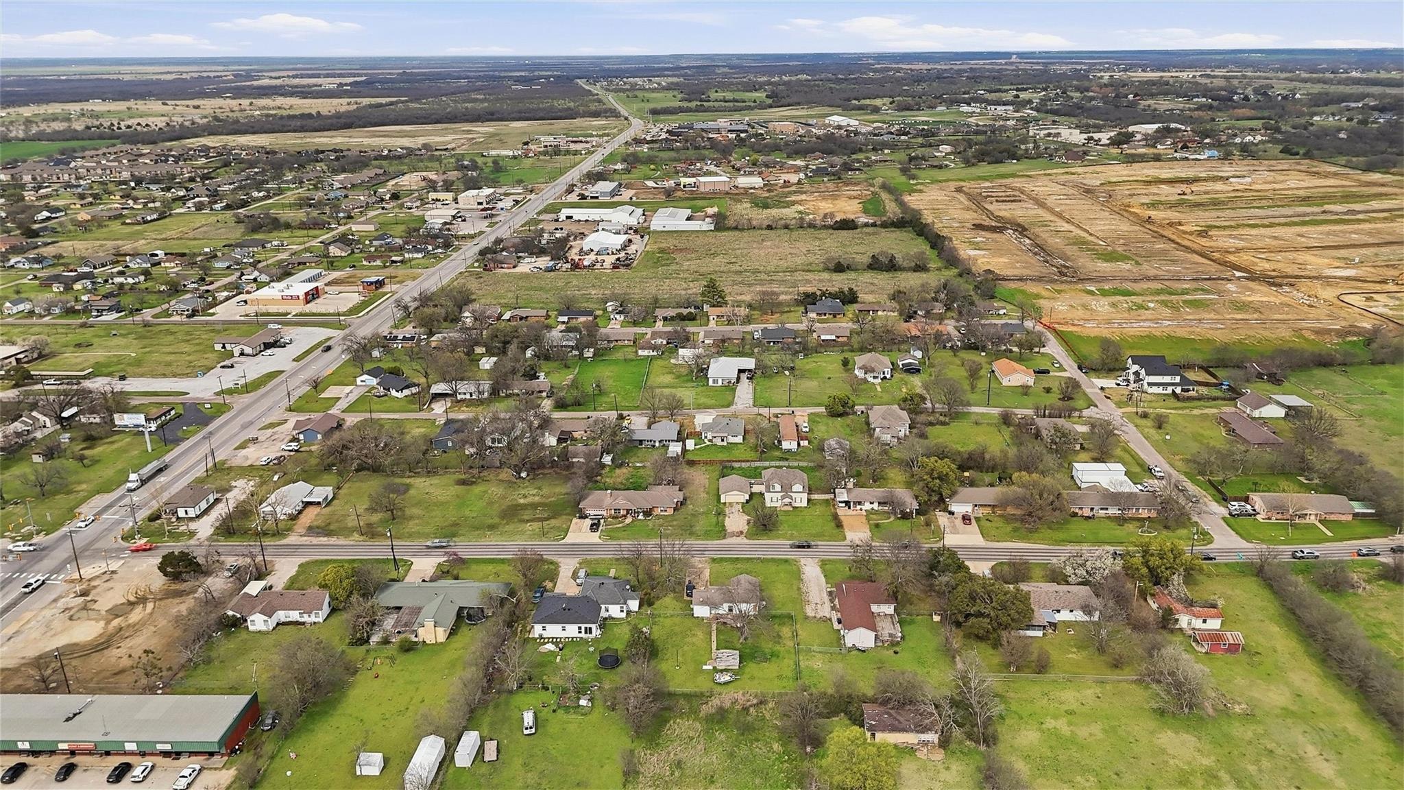 main property photo 23
