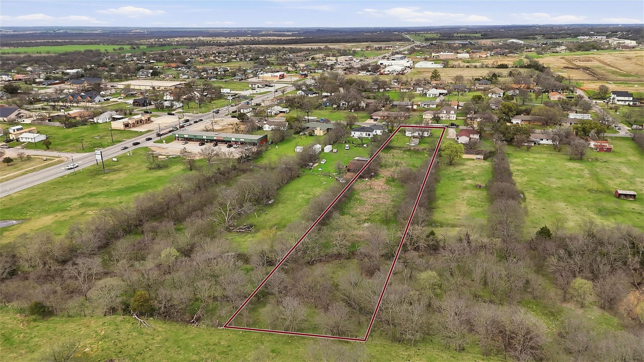main property photo 28