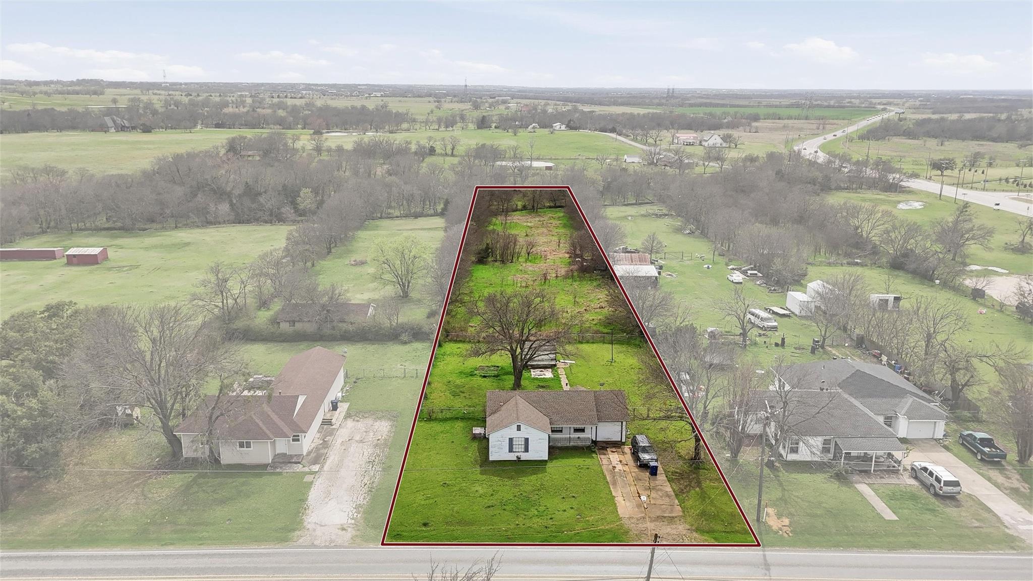 main property photo 3