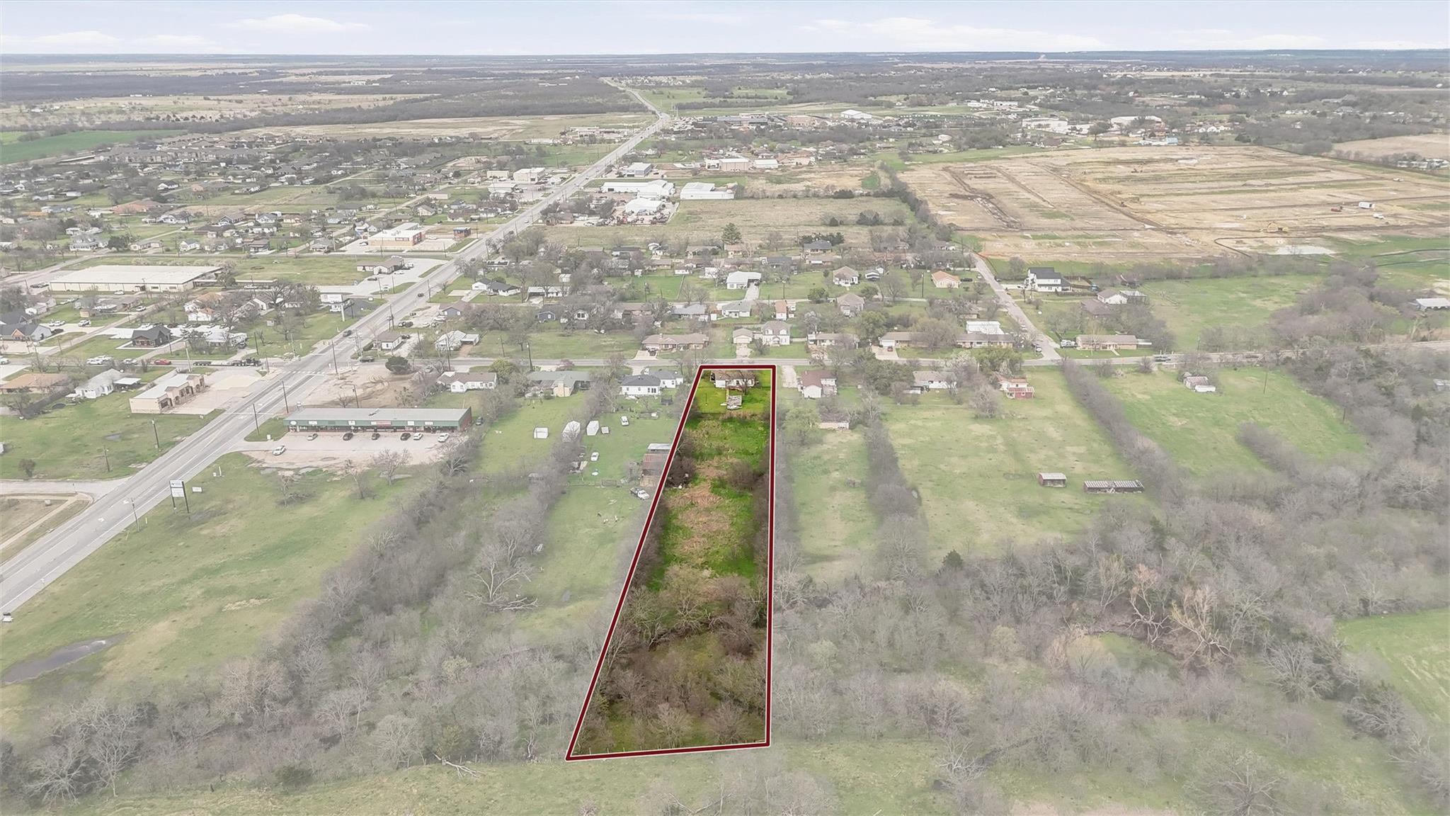 main property photo 32