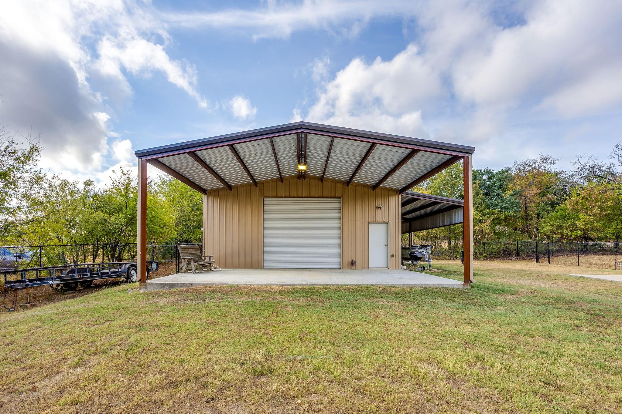 main property photo 39