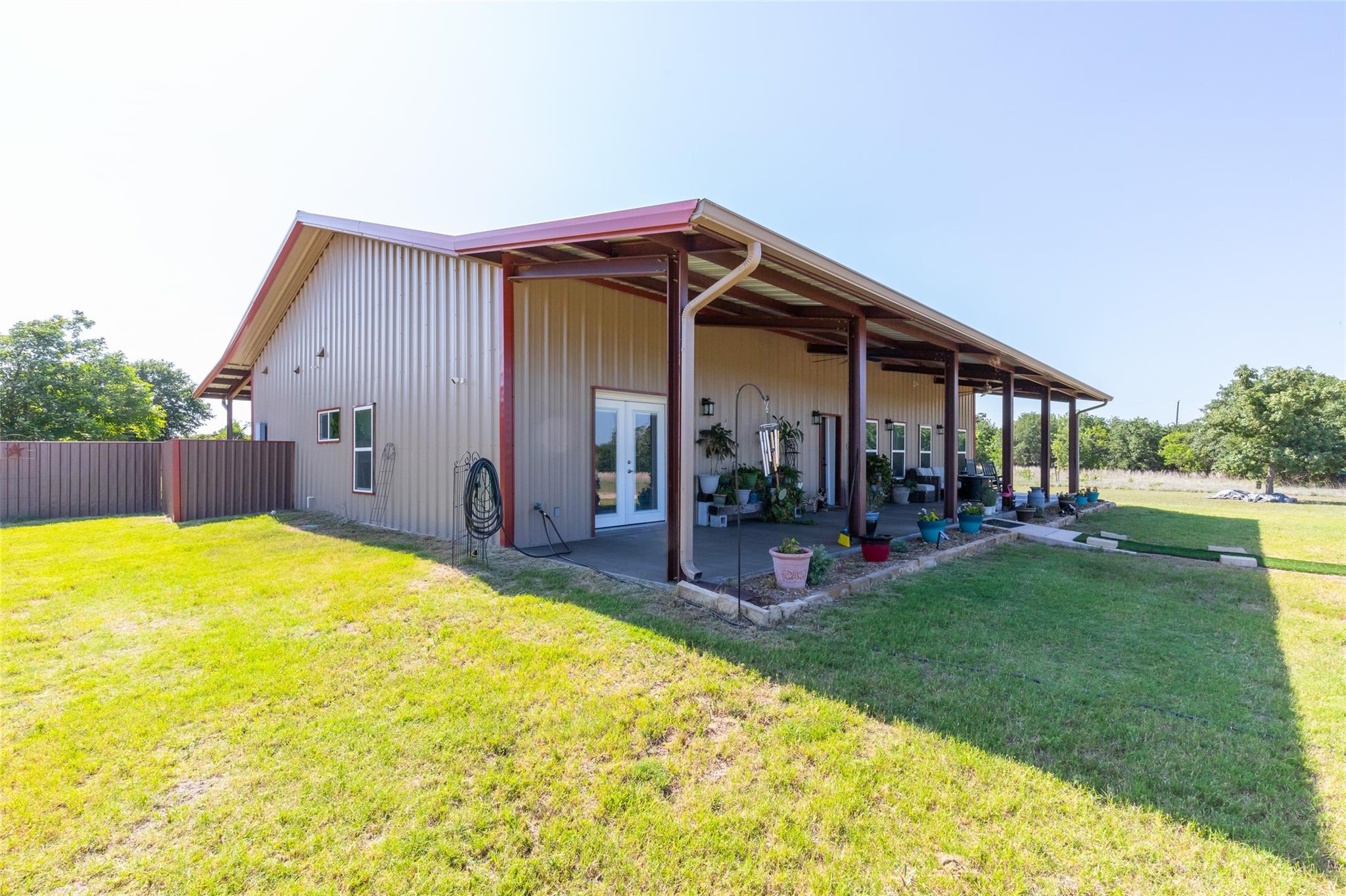 main property photo 37