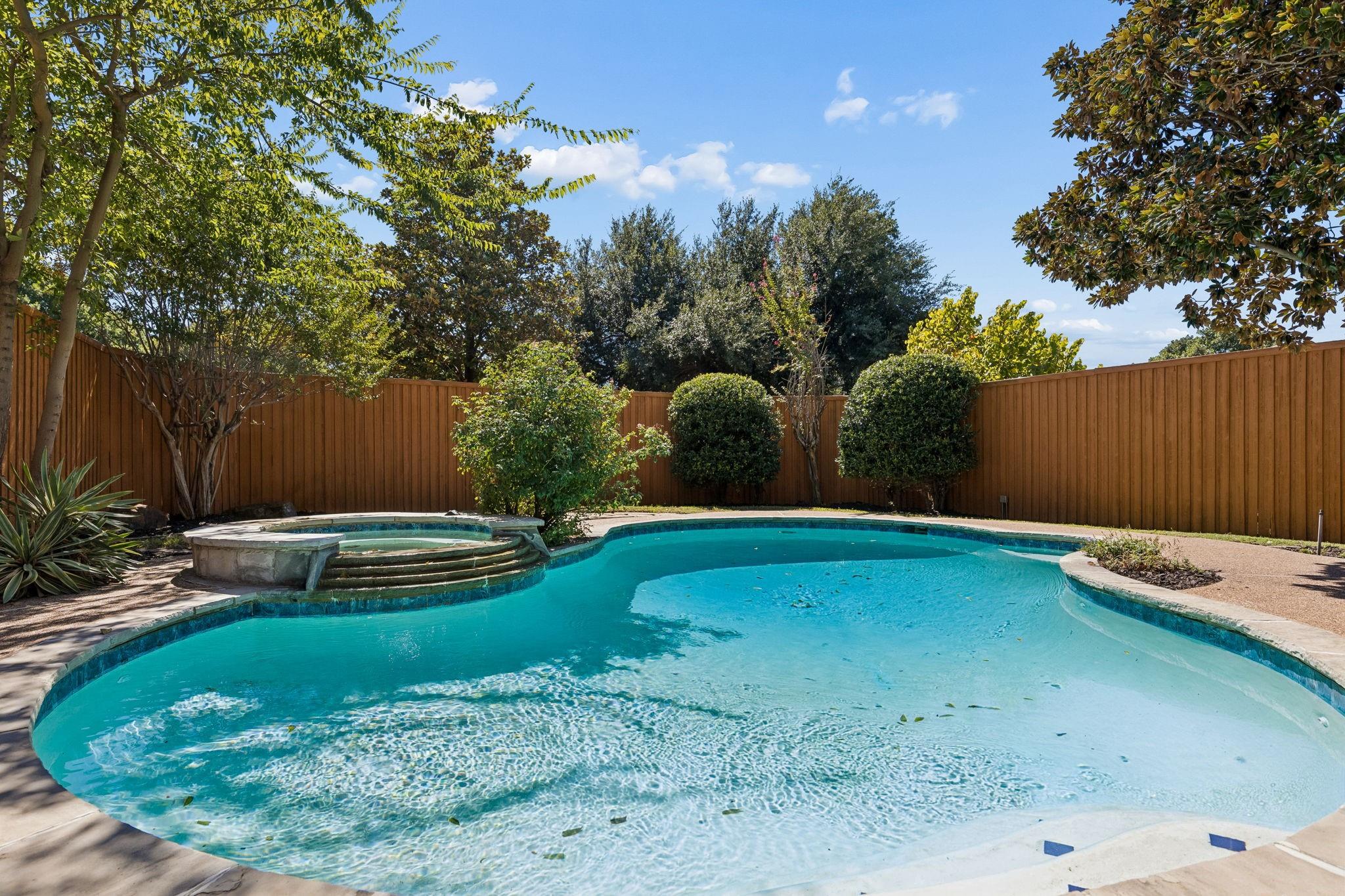 main property photo 31