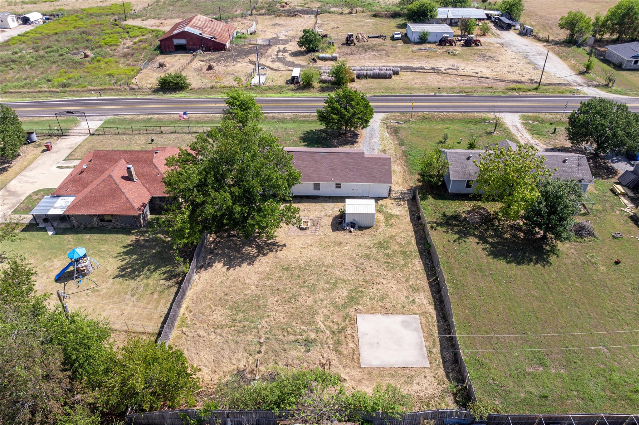 main property photo 21