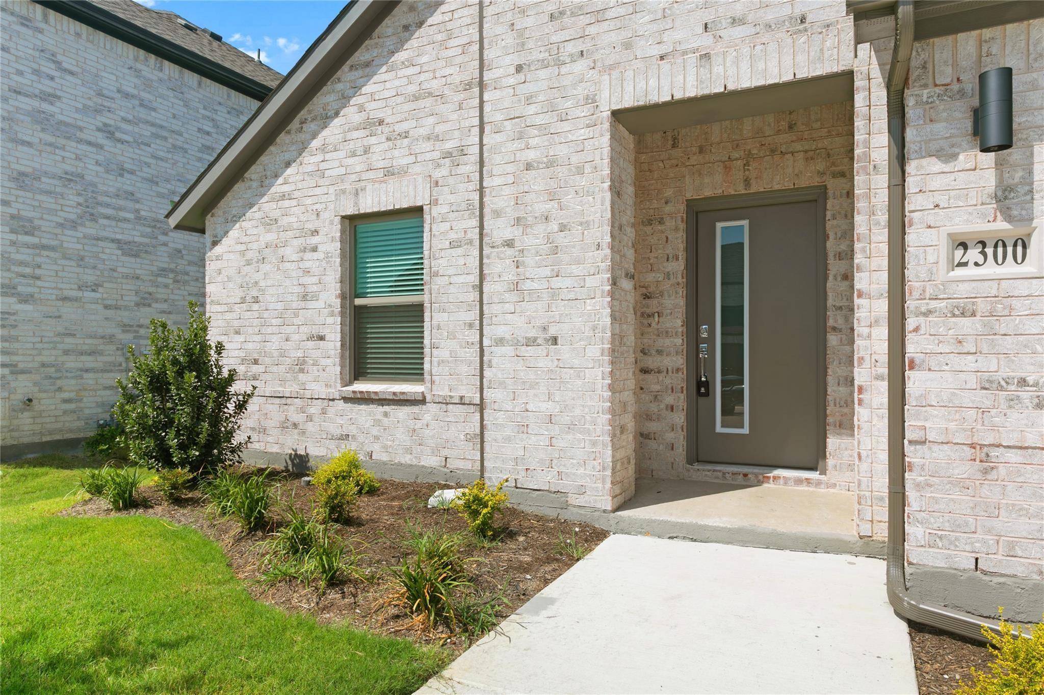 main property photo 25